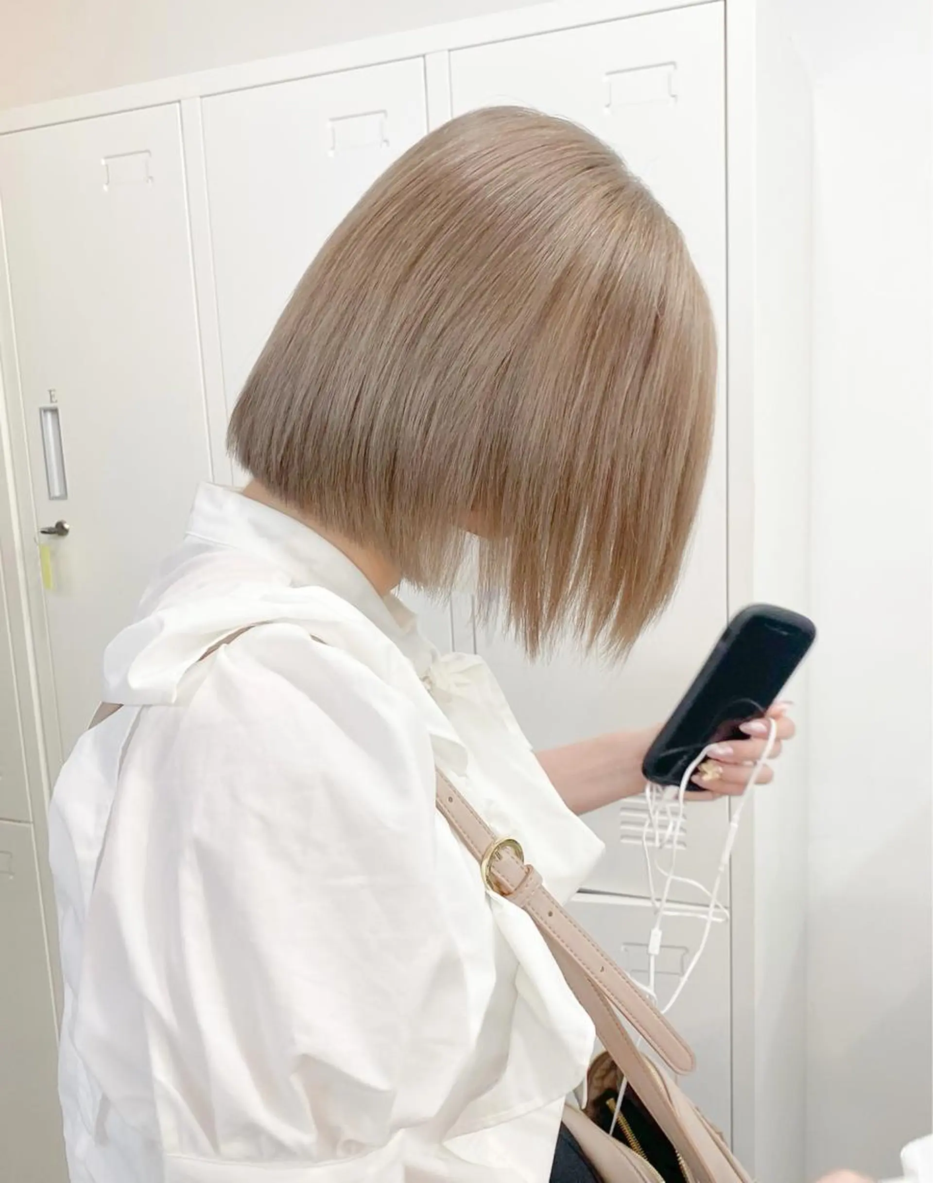 ショート カラー 似合わせベージュ 🍯ayumi🍯のヘアスタイル