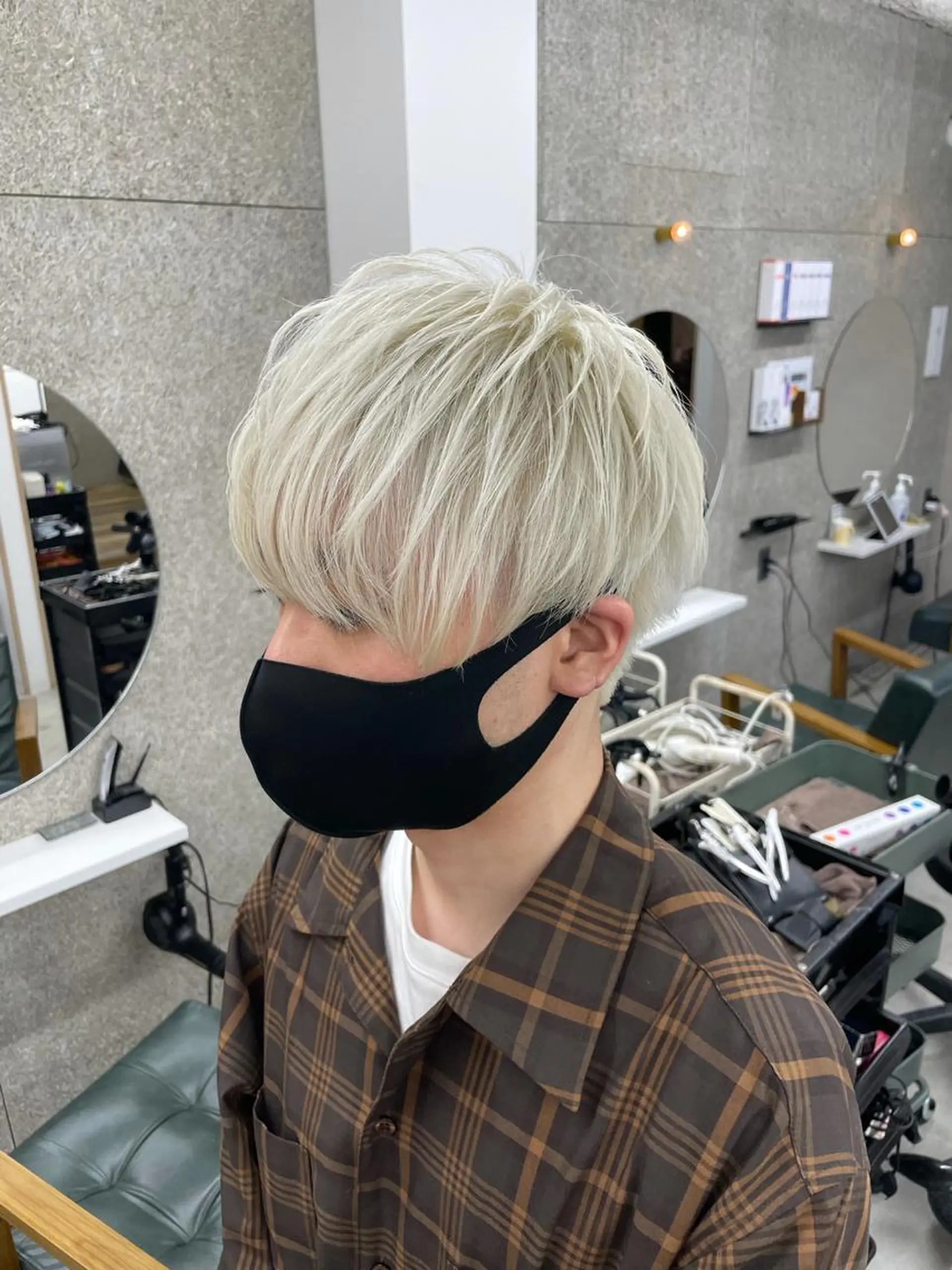 カラー メンズ Lull1人美容室 バレイヤージュのヘアスタイル