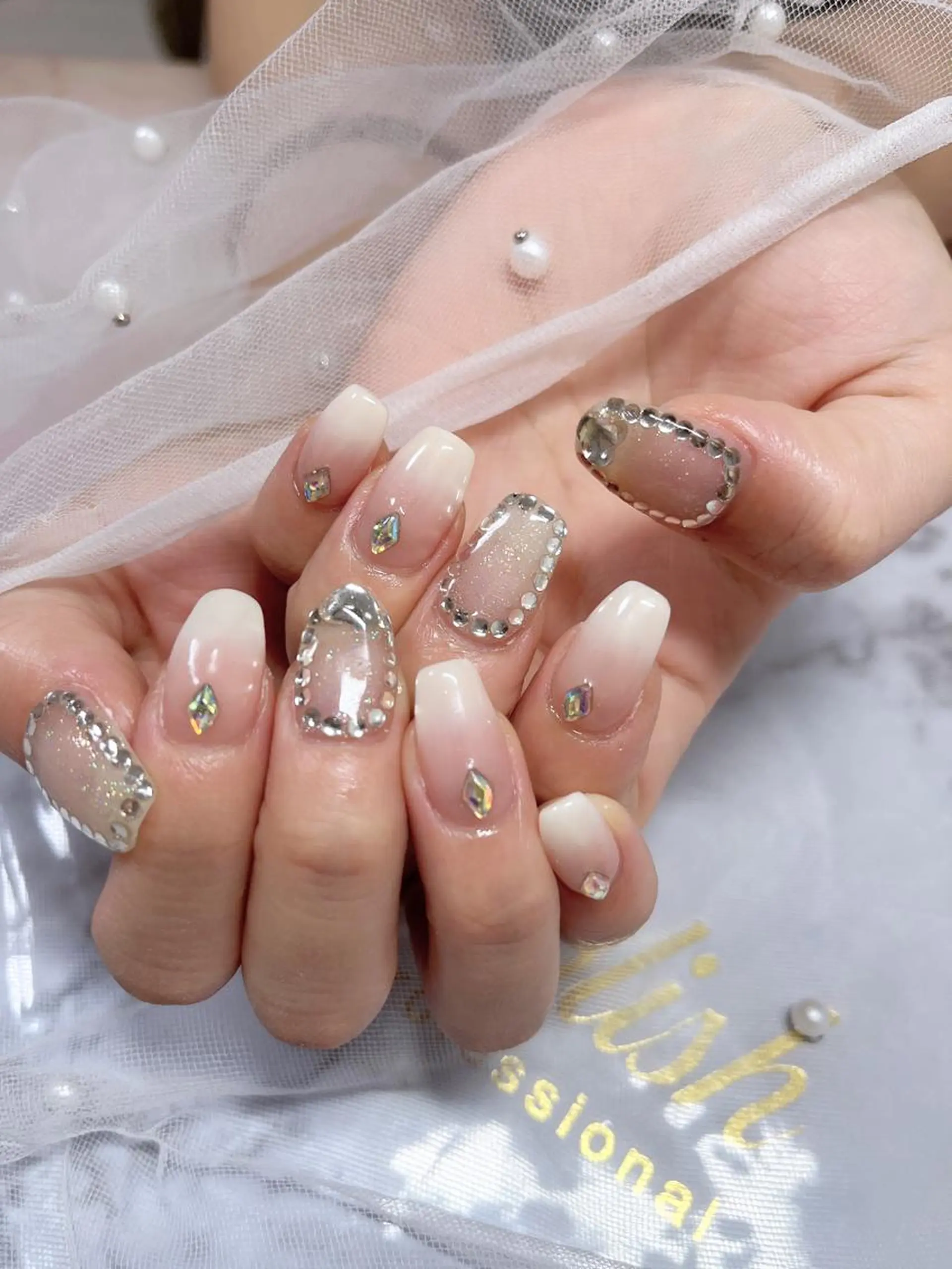 ネイル ハンドネイル COCO ネイルのネイルデザイン