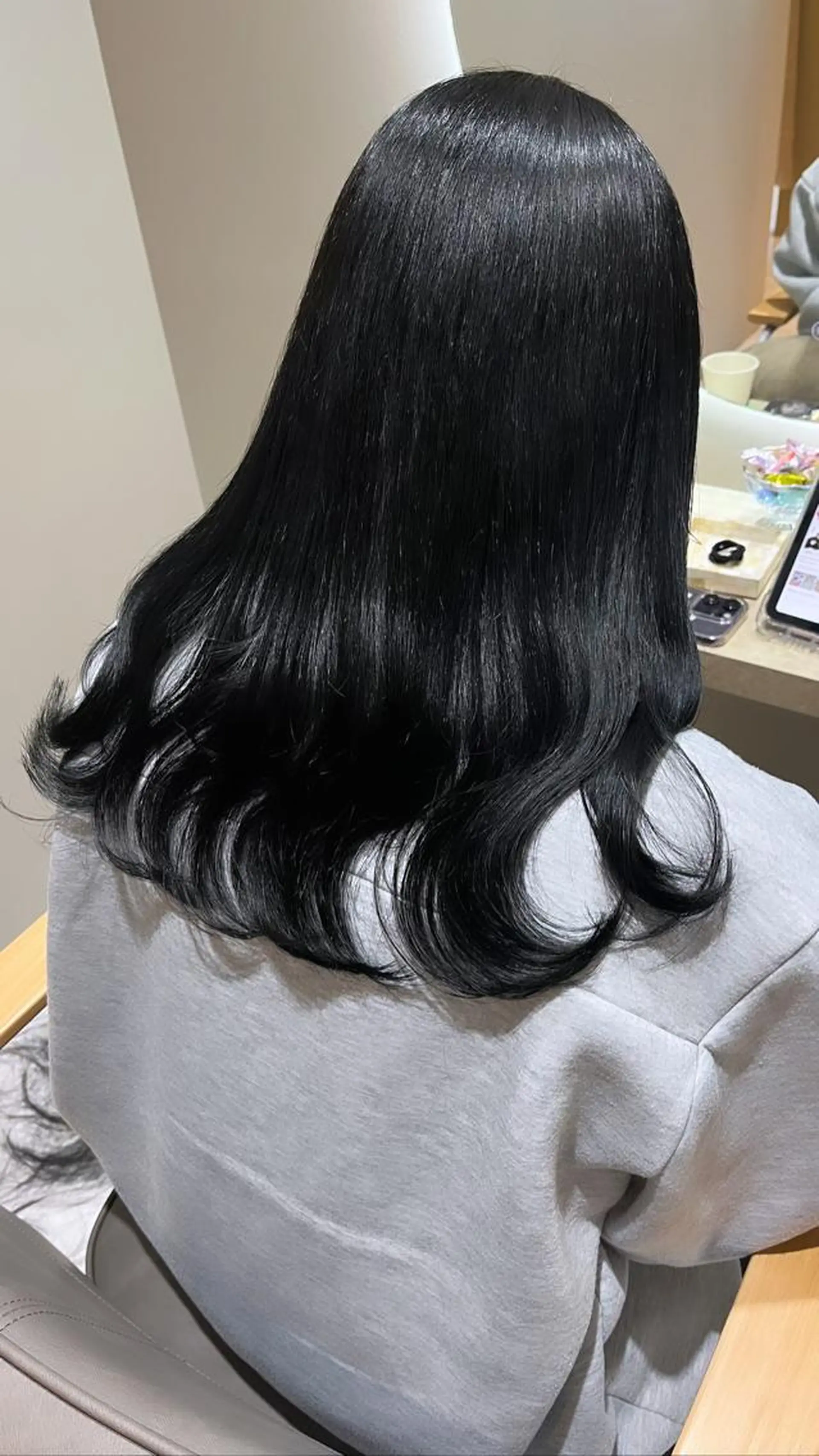 ロング カラー カット ヘアカラー トリートメント 大人girly🛋️ 🤍yukakoのヘアスタイル
