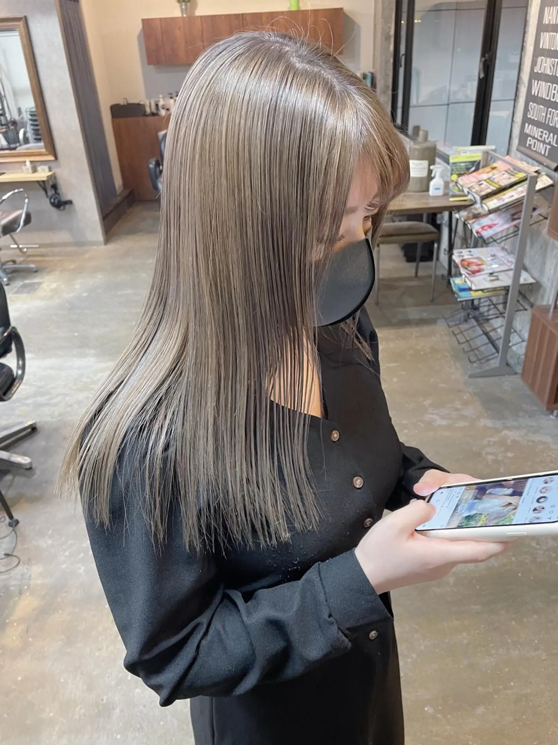 ミディアム カラー ベージュカラー シルバー シルバーベージュ ralme/sol 髙橋一哉のヘアスタイル