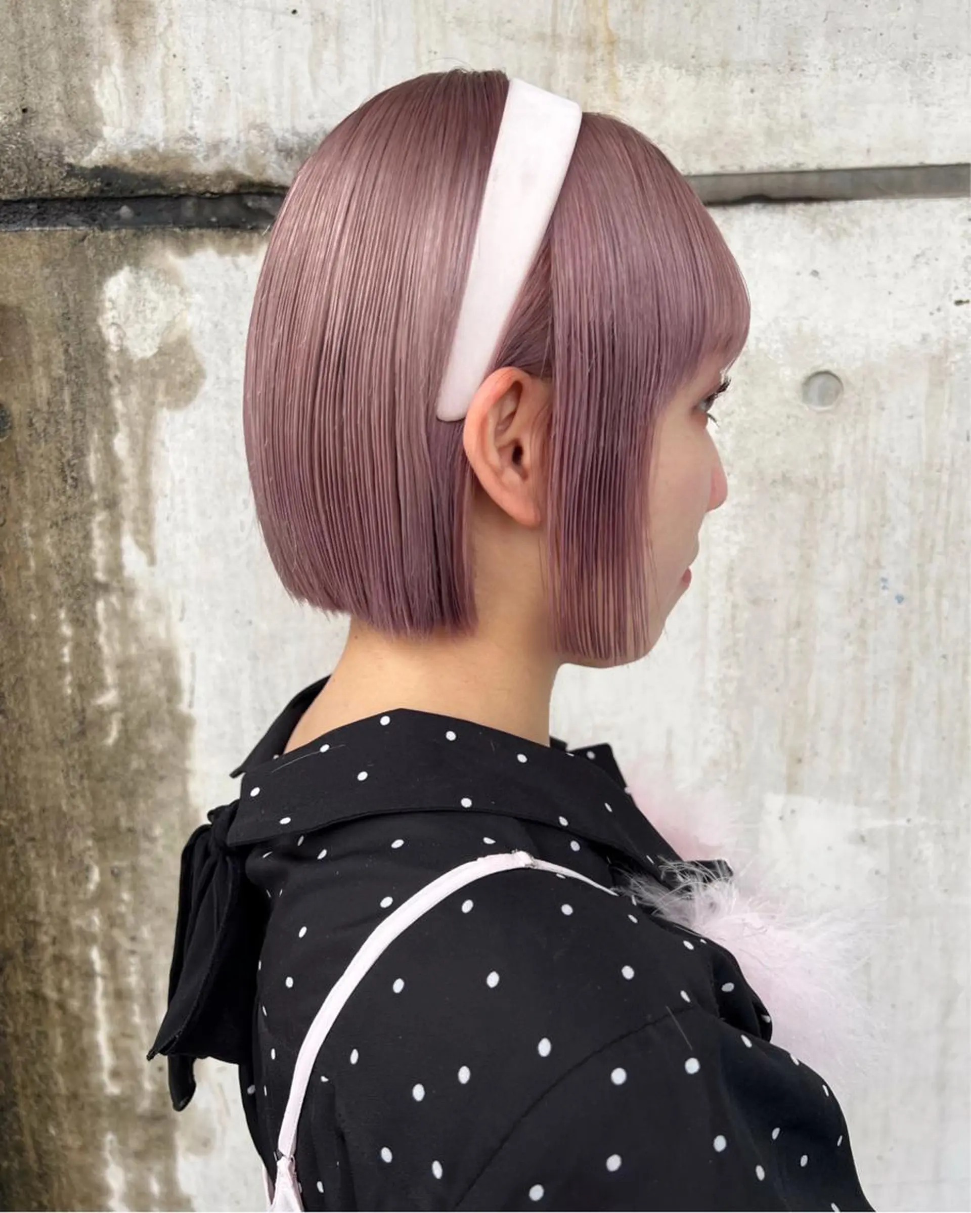 ショート カラー ハイトーンカラー ピンクカラー ホワイトピンク ボブ RAIMA ケアハイトーンのヘアスタイル