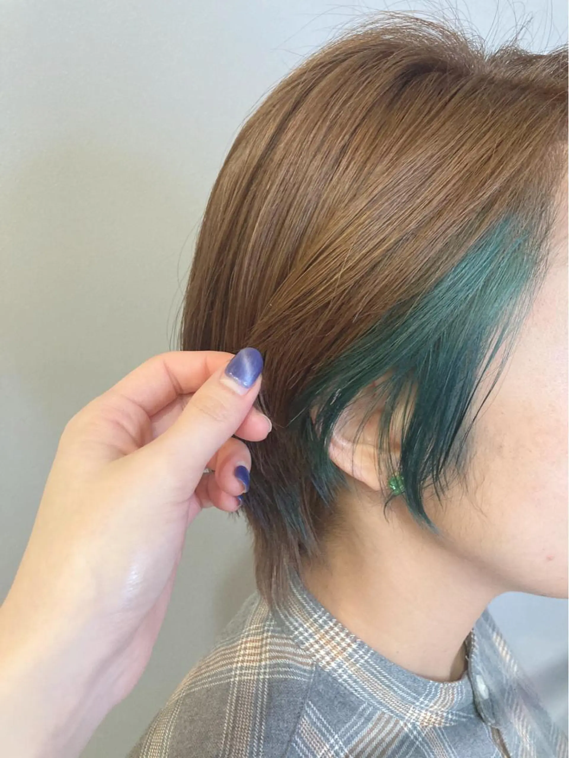 ショート カラー ヘアカラー 宮原 佳苗のヘアスタイル