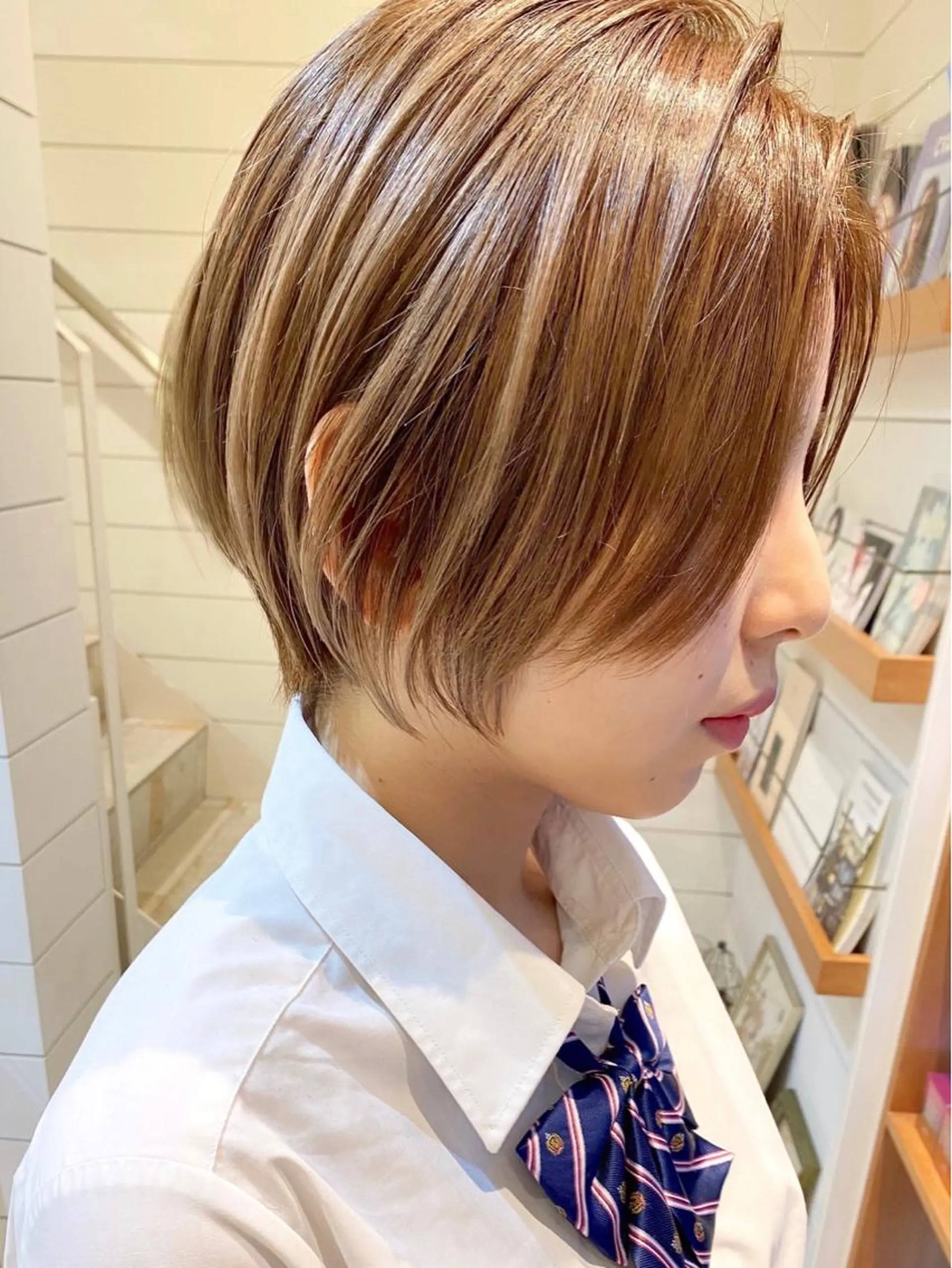 ショート カラー ベージュカラー ミルクティーベージュ カット ヘアカラー トリートメント 赤み消し/透明感 🪽◝✩ 武者春花のヘアスタイル