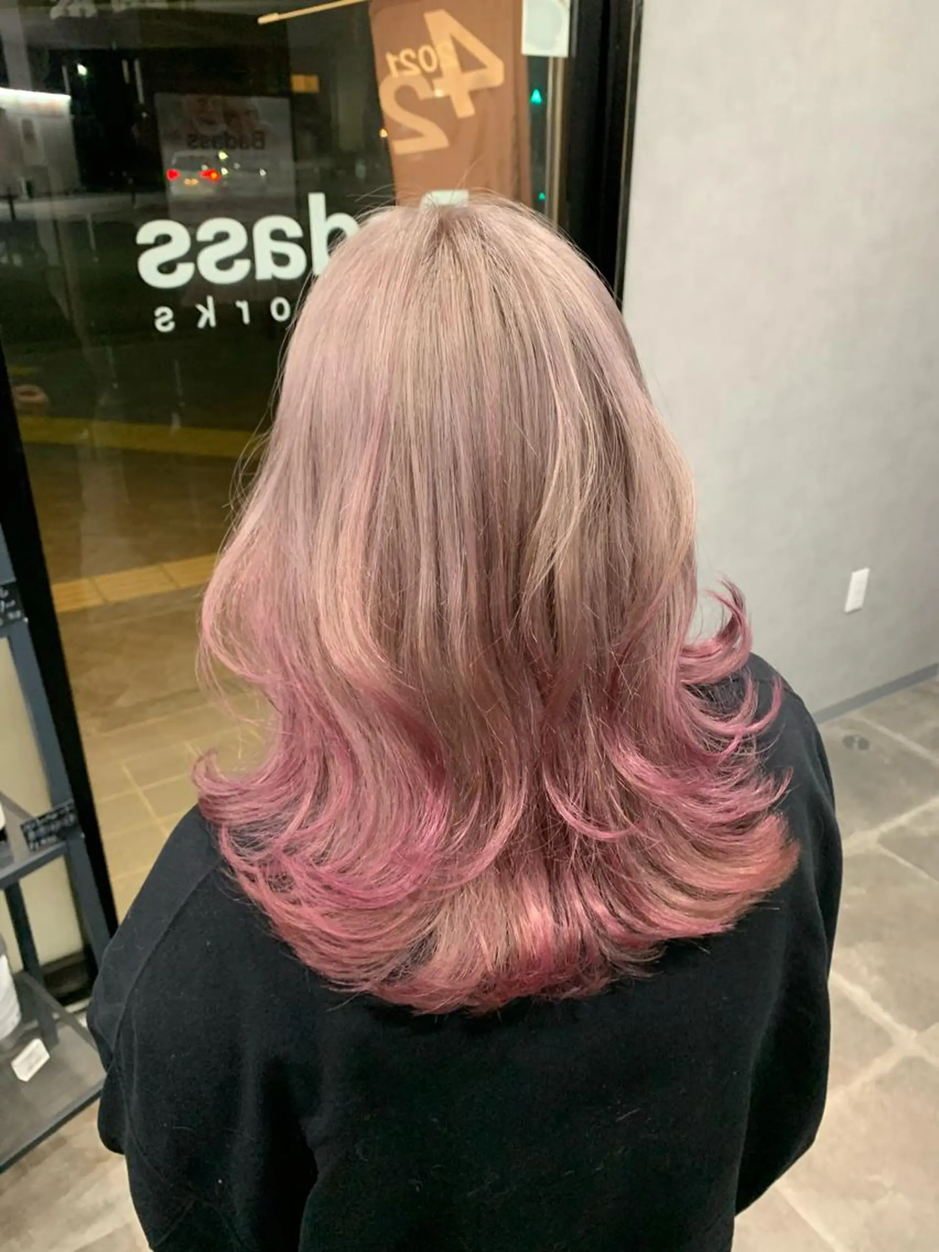 セミロング カラー 菊地 旬のヘアスタイル