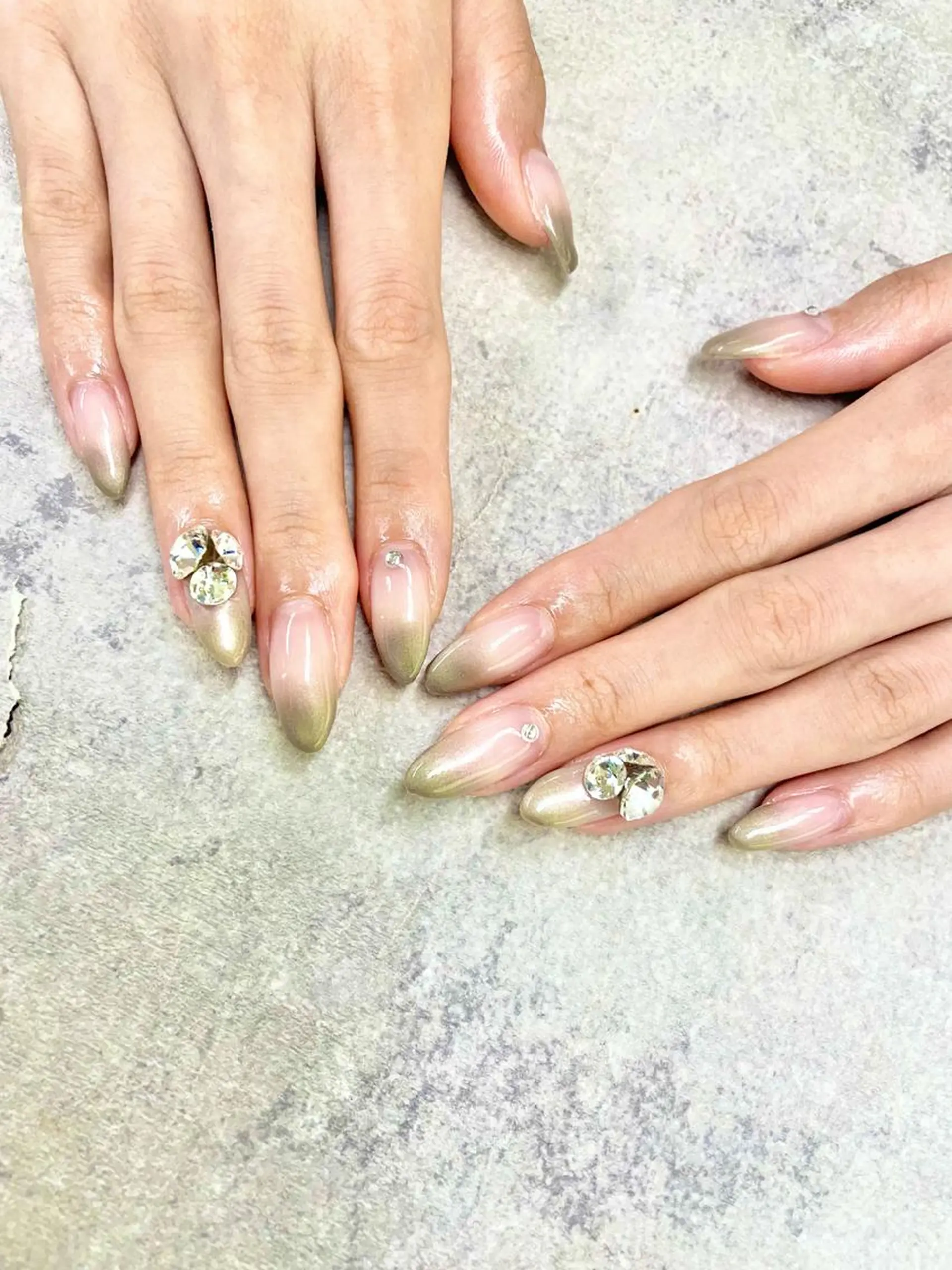 ネイル アートネイル フレンチネイル ジェルネイル ガラスフレンチ グラデーション ハンドネイル ハンドケア FASTNAIL PLUS 新宿店のネイルデザイン