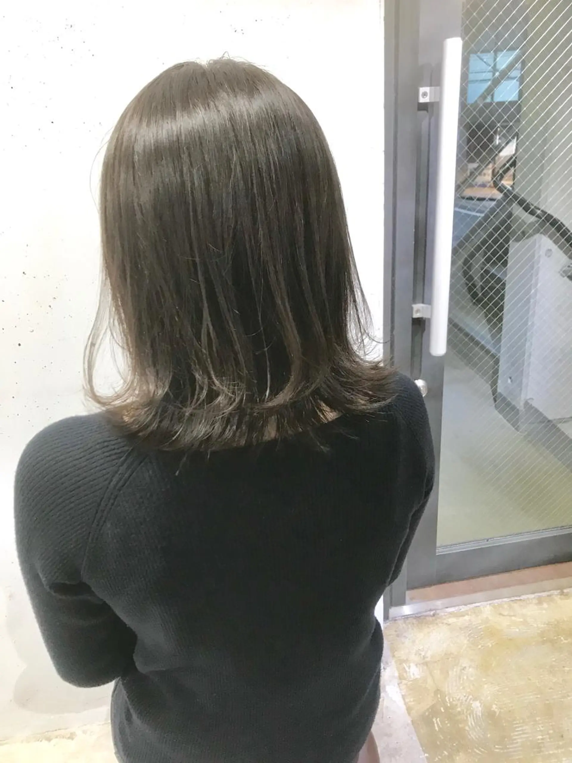 ミディアム アッシュ lok[ロク] 高田馬場のヘアスタイル