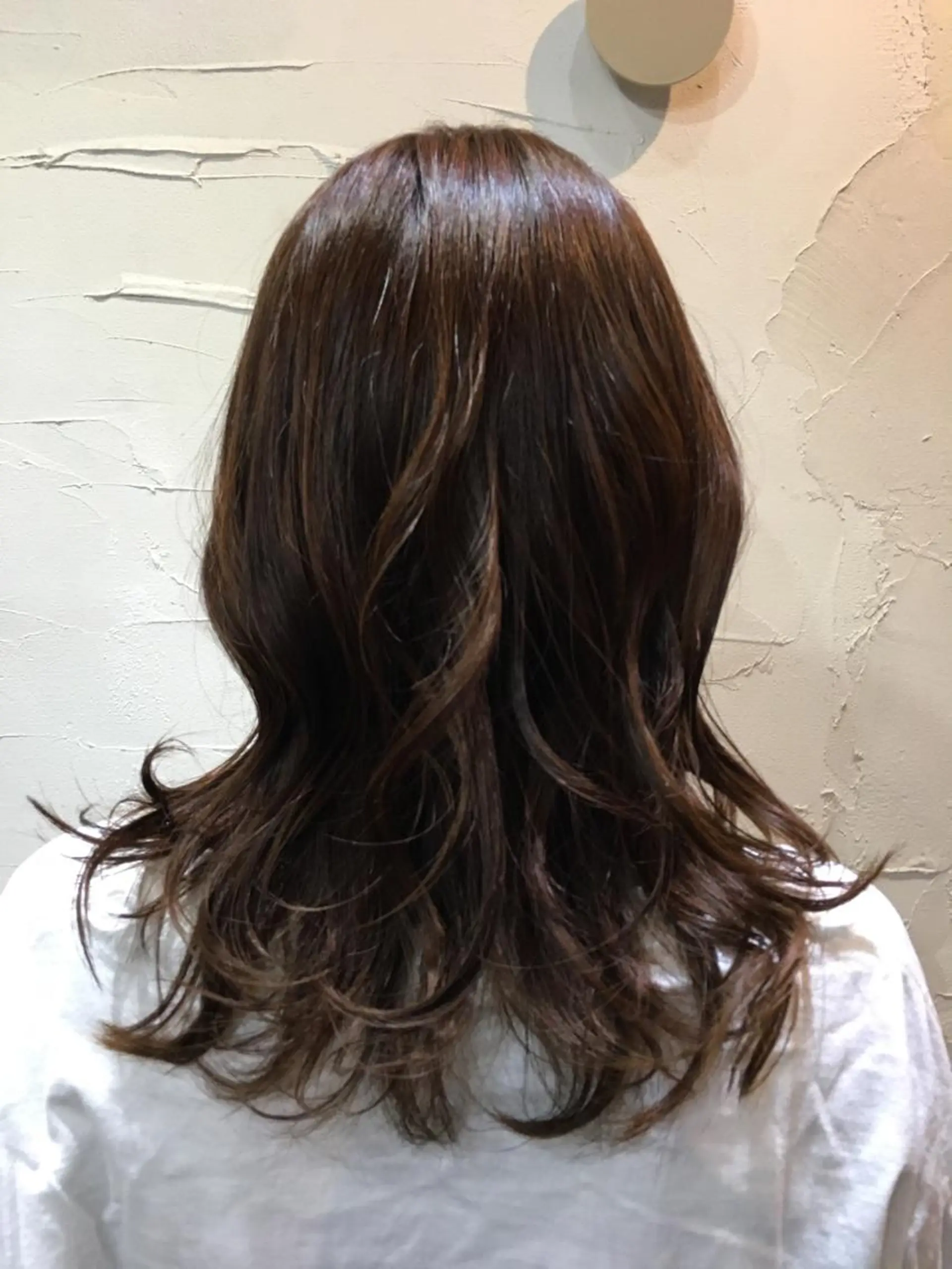 セミロング カラー 松田 由紀子のヘアスタイル