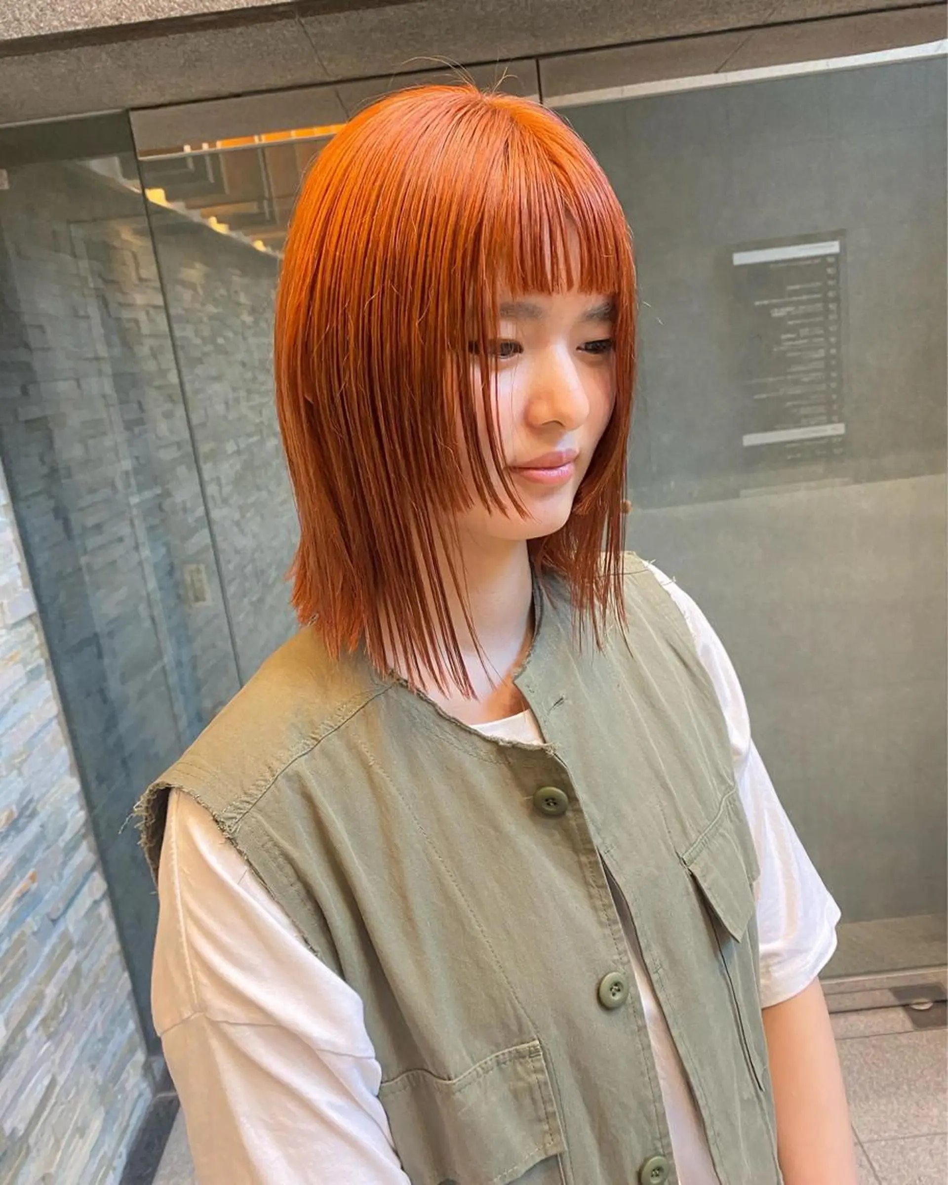 ミディアム デザインカラー/ボブ ブリーチカラー/ユリのヘアスタイル