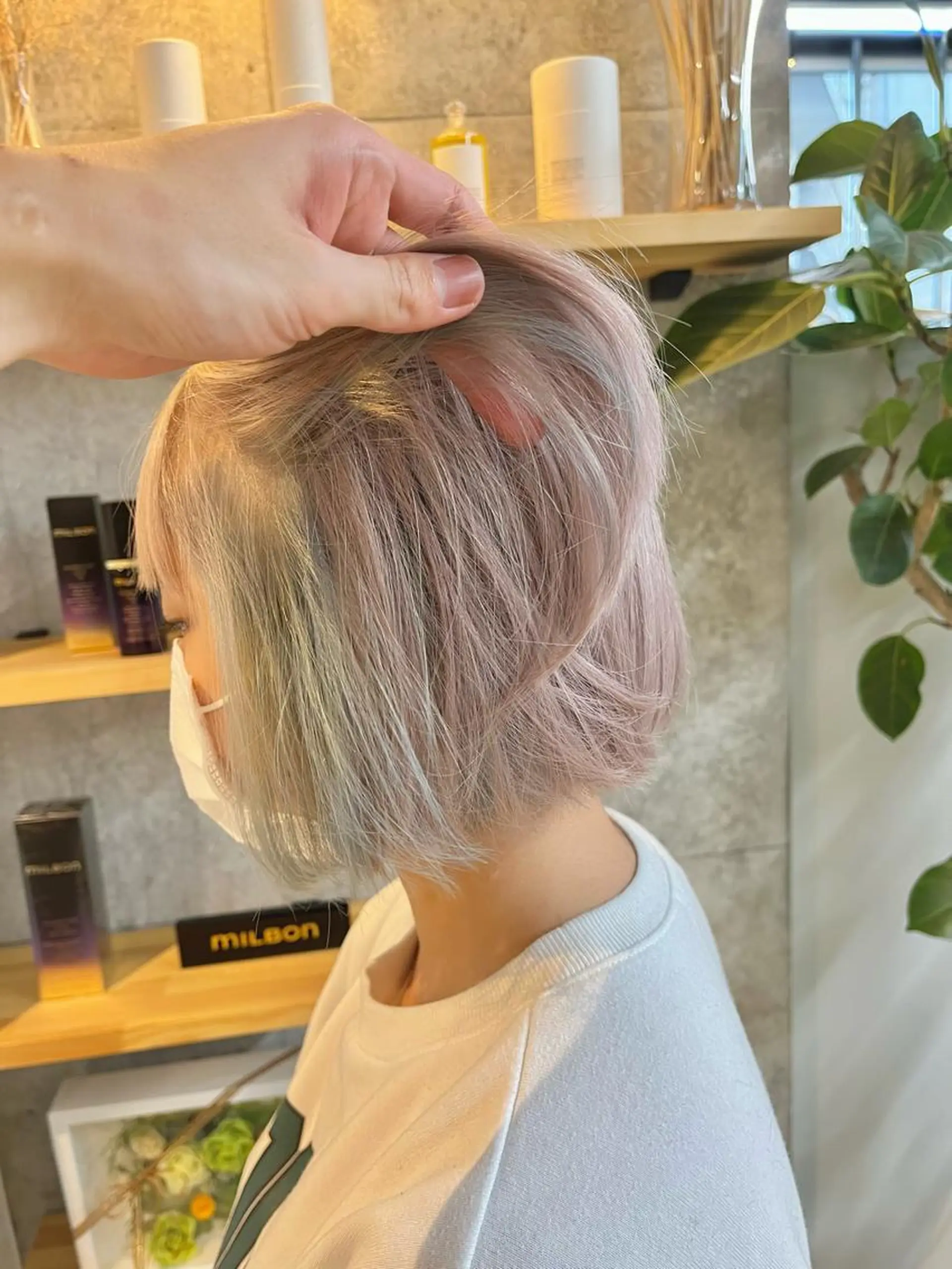 ショート カラー ハイトーンカラー ボブ ヘアカラー トリートメント ハイトーンカラ ー/小川のヘアスタイル