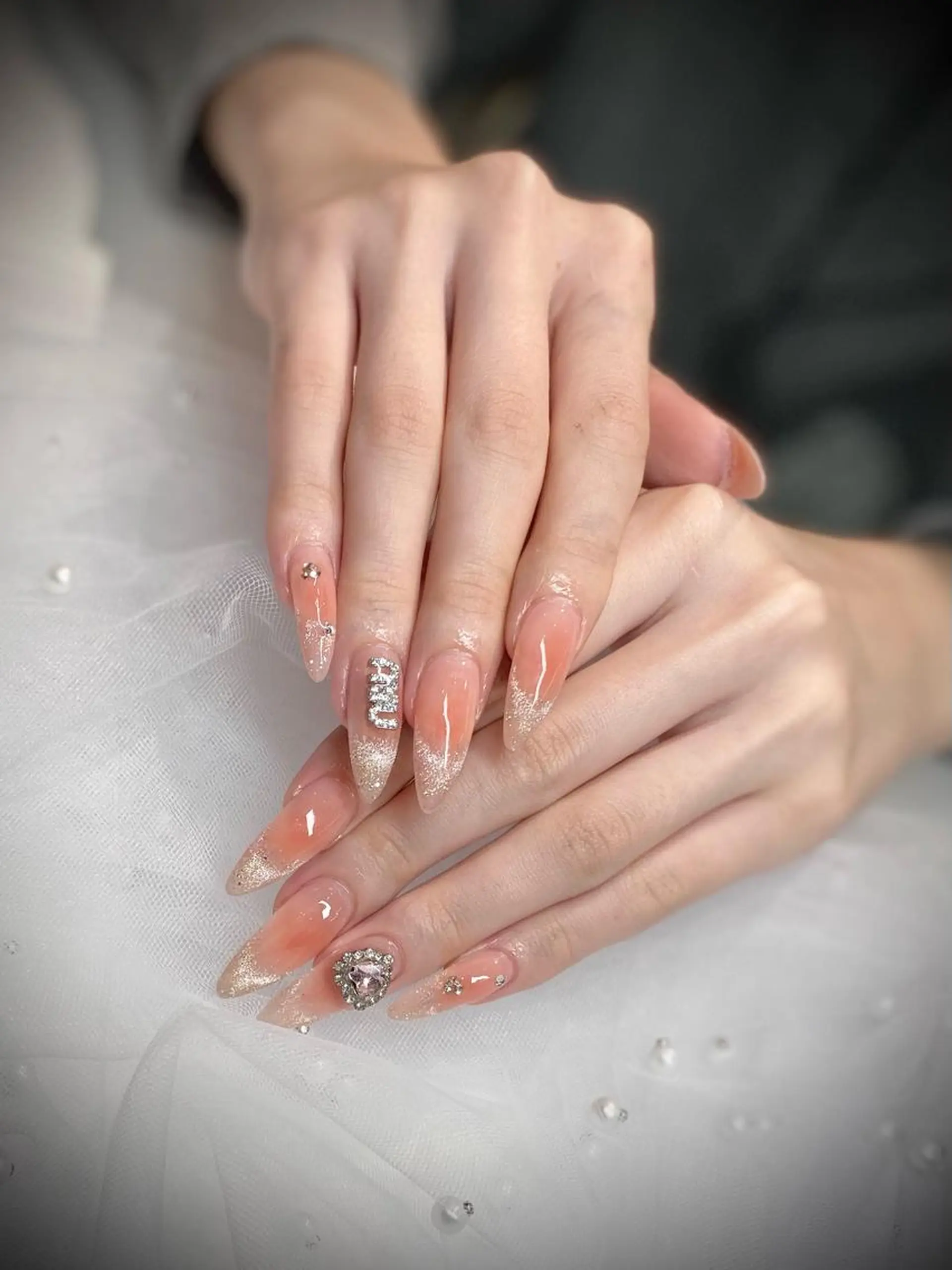 ネイル I-nailロング /ワンホン/キラキラのネイルデザイン