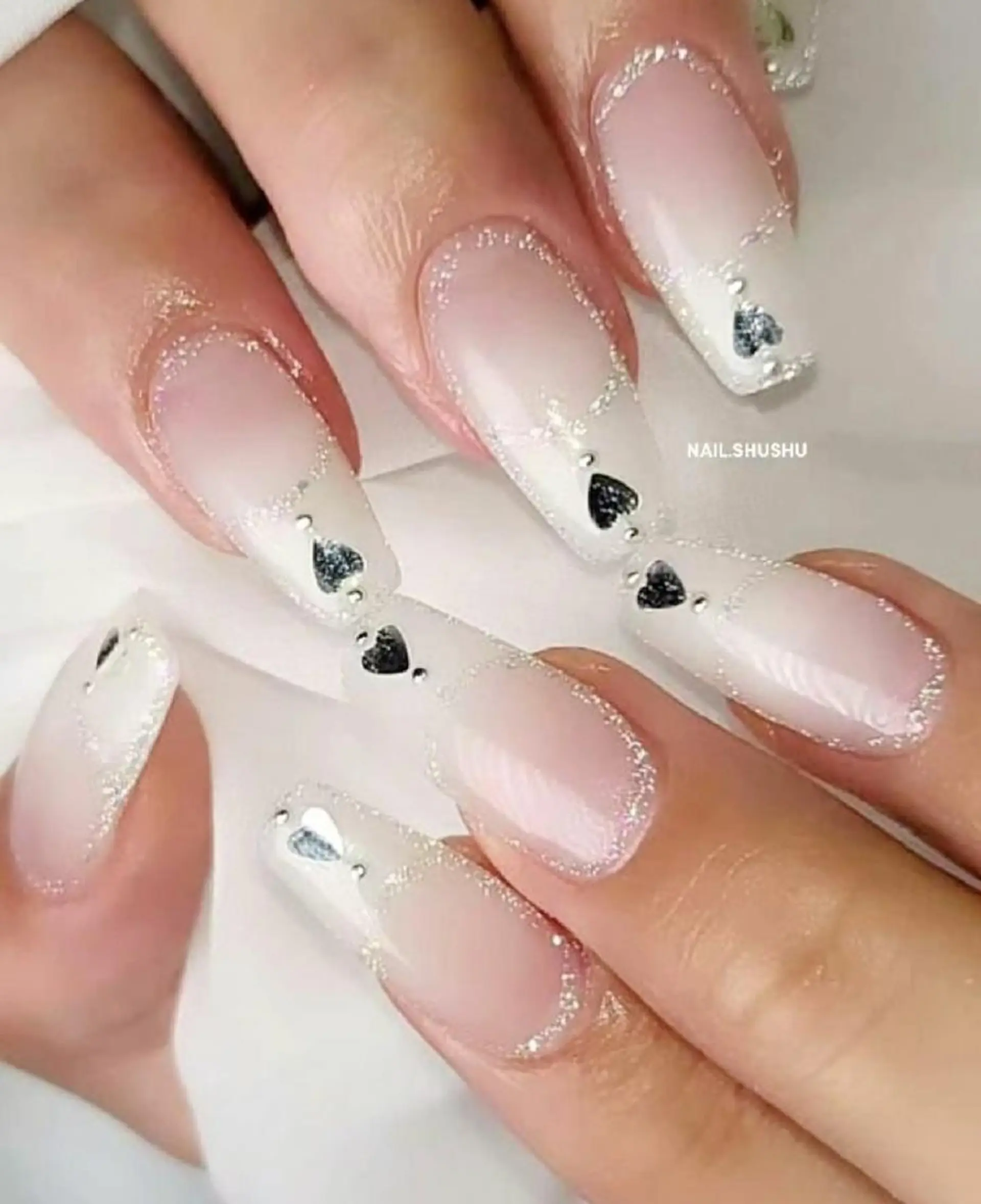ネイル 持ち込み ニュアンスネイル ワンカラーネイル シンプルネイル 夏ネイル 3dパーツ/流行り 👧shushu❤️のネイルデザイン
