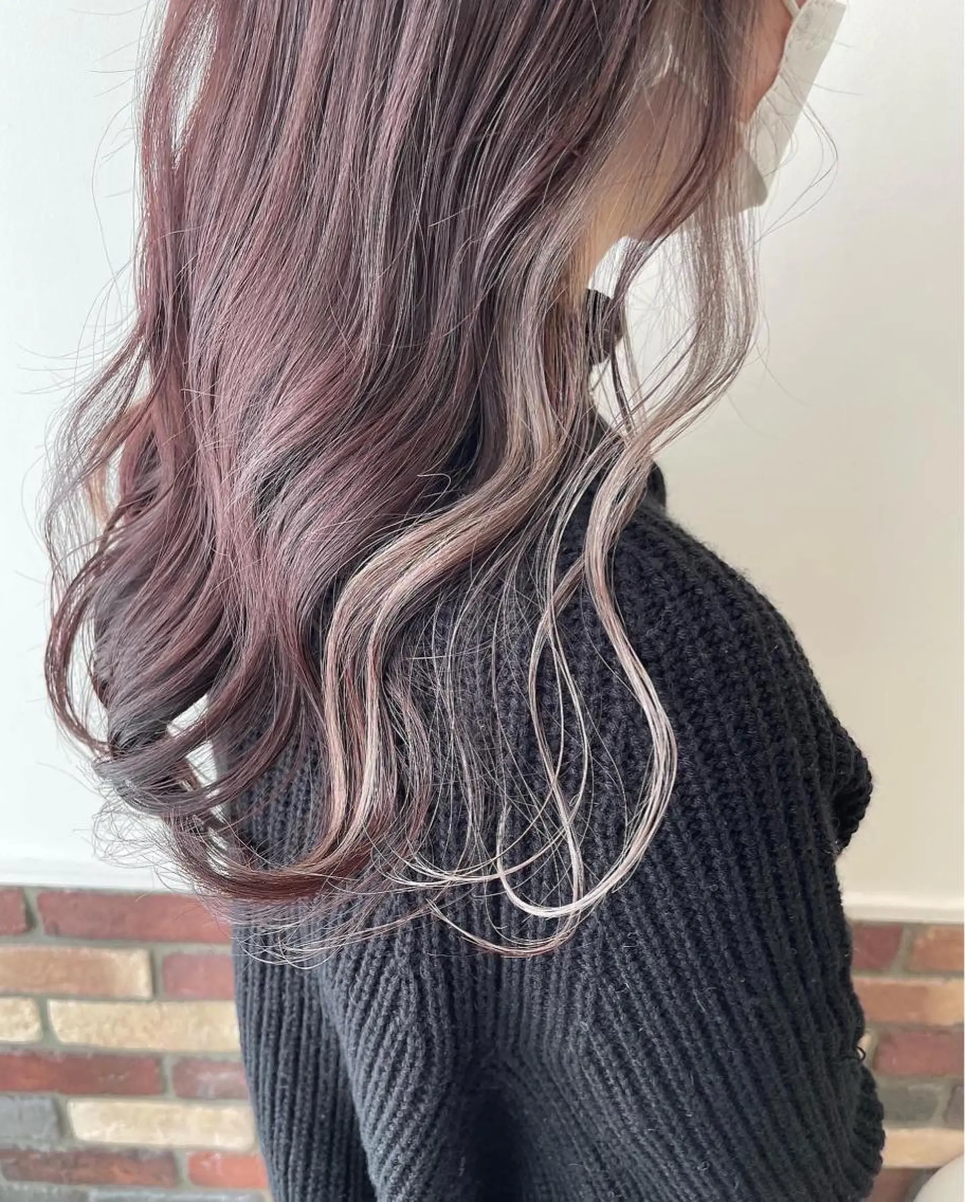 ロング カラー ベージュカラー ブリーチ ケアブリーチ ダブルカラー イヤリングカラー メンズパーマ特化🔥 ツイスパ/シャドウのヘアスタイル