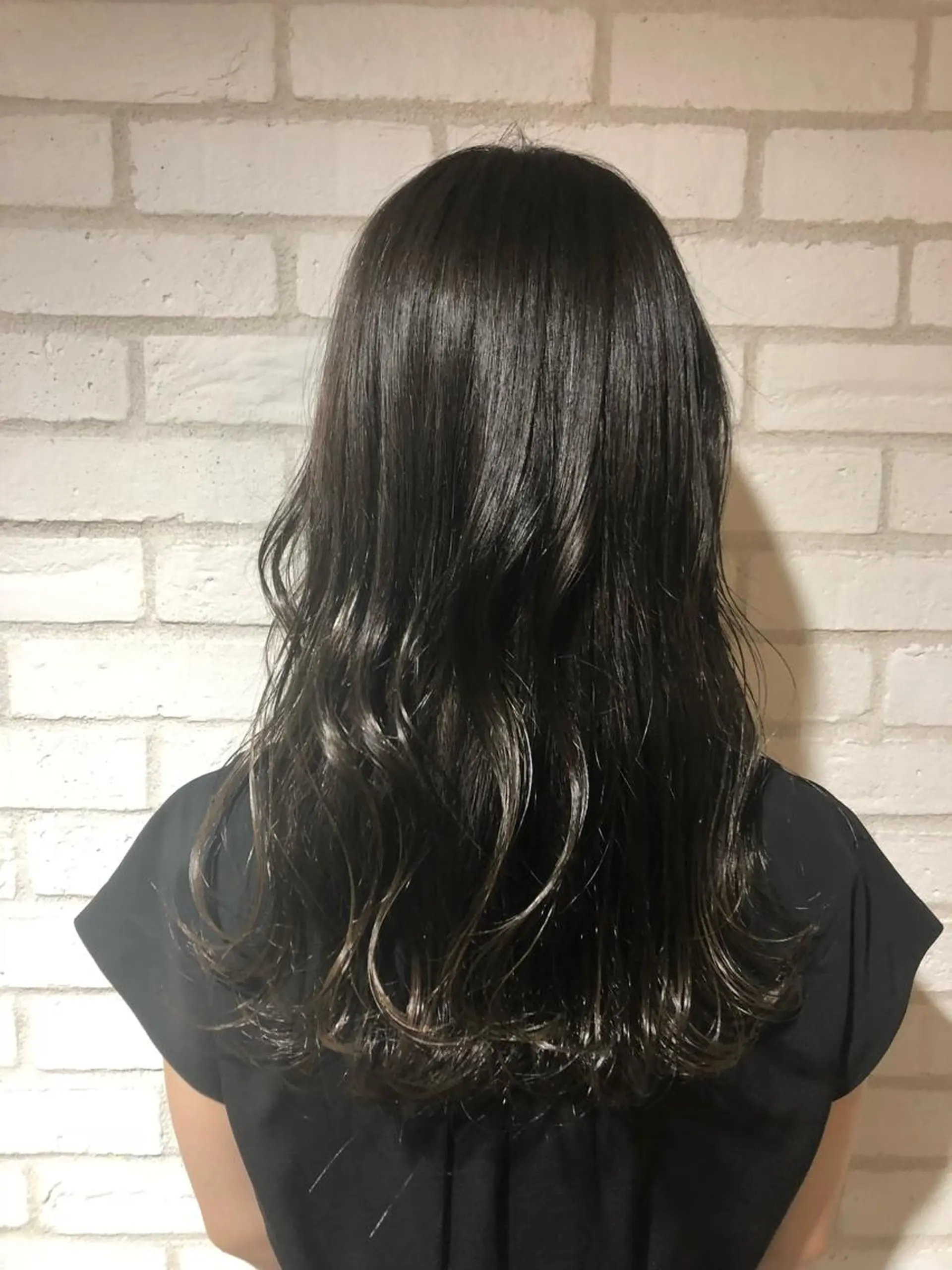 ロング カラー まなべ さくらのヘアスタイル