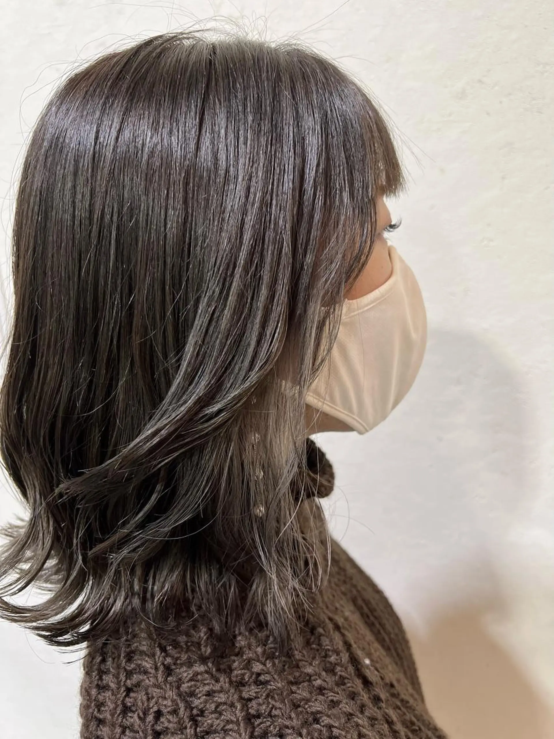 ミディアム カラー カット ヘアカラー トリートメント mana .のヘアスタイル