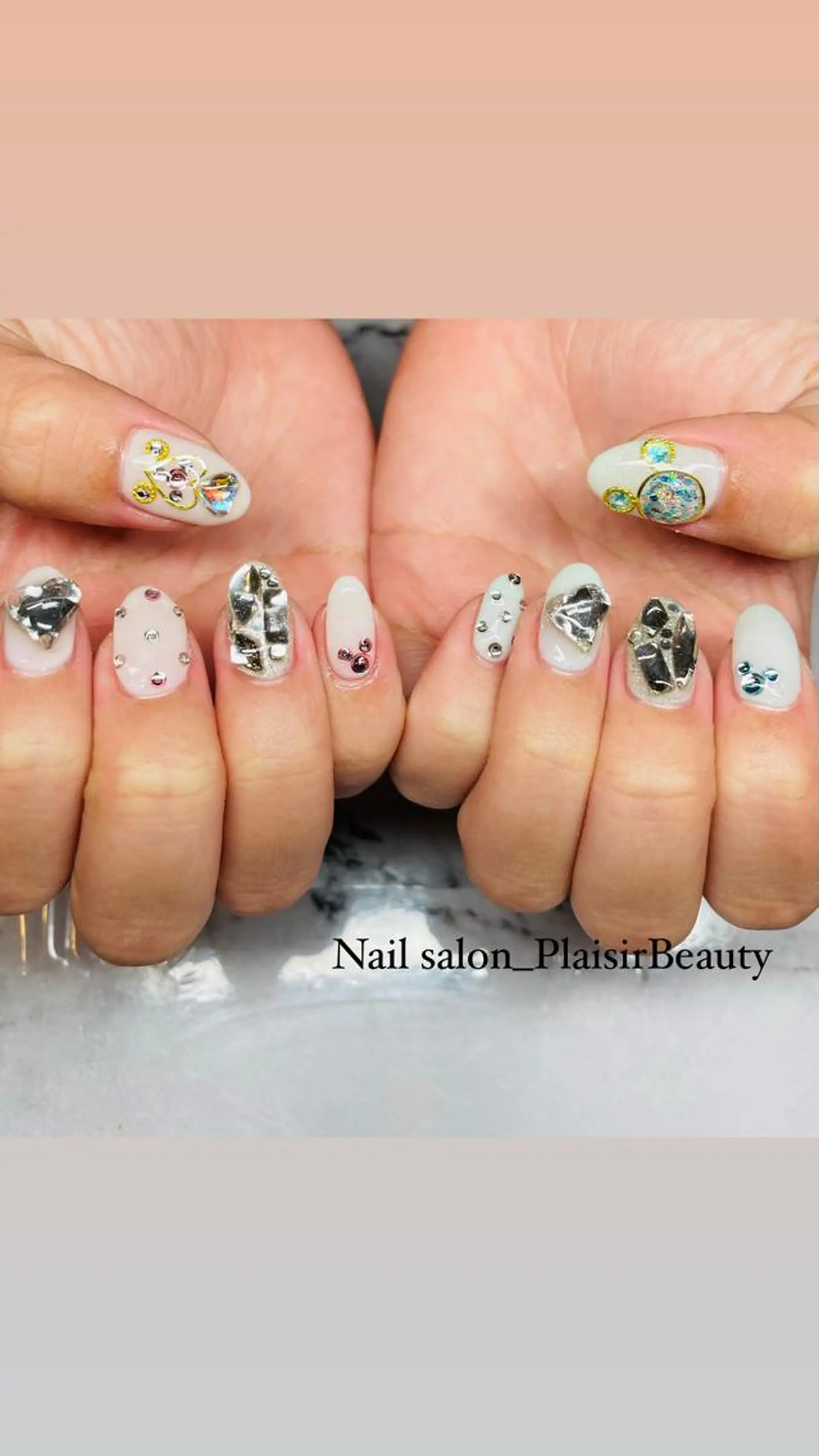 ネイル アートネイル 持ち込み Nallsalon Plaisirbeauty所属・Plaisir beautyのネイルデザイン