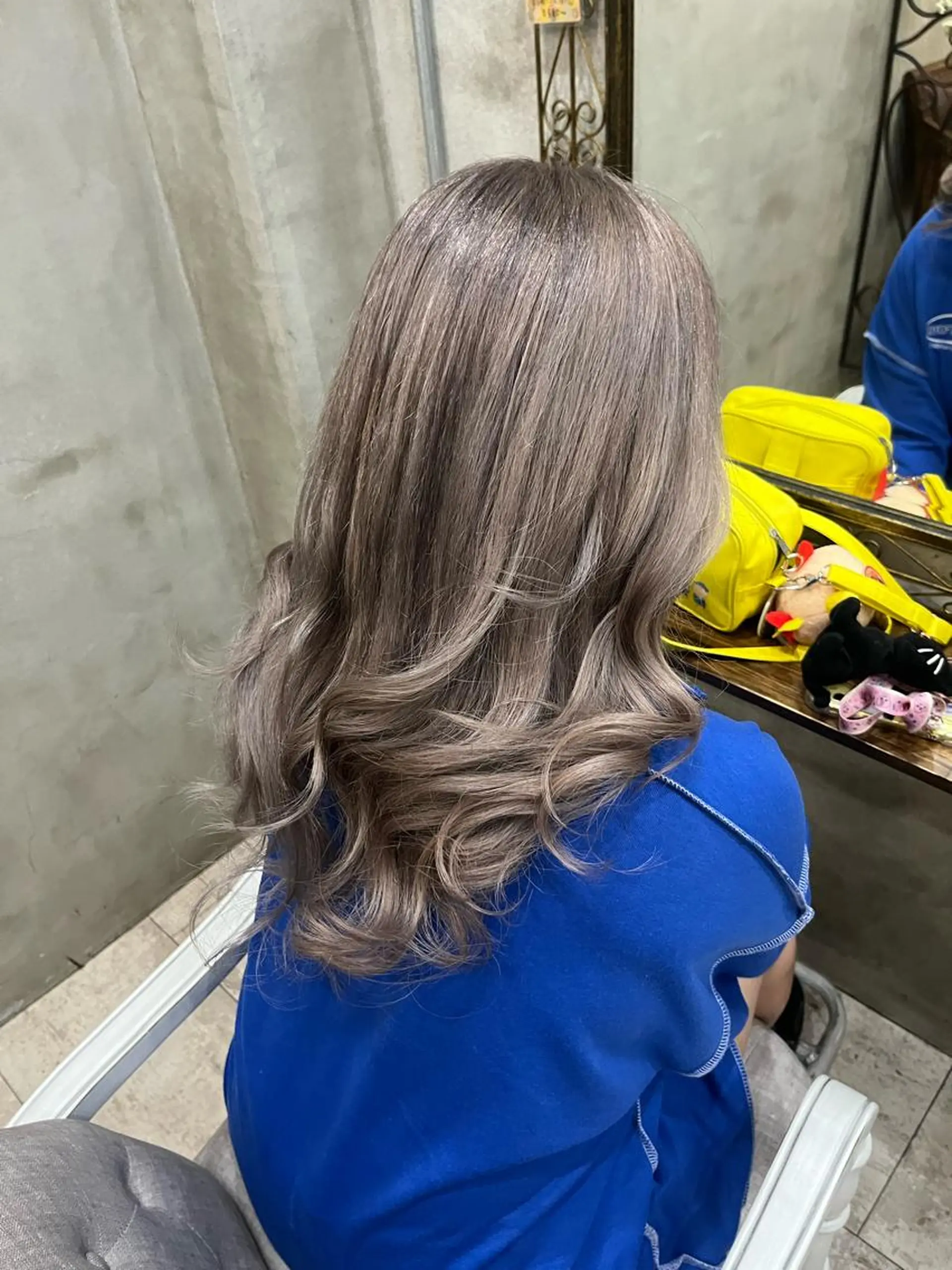 ロング カラー 艶髪/ハイトーン/ ヘアセット/モエノのヘアスタイル