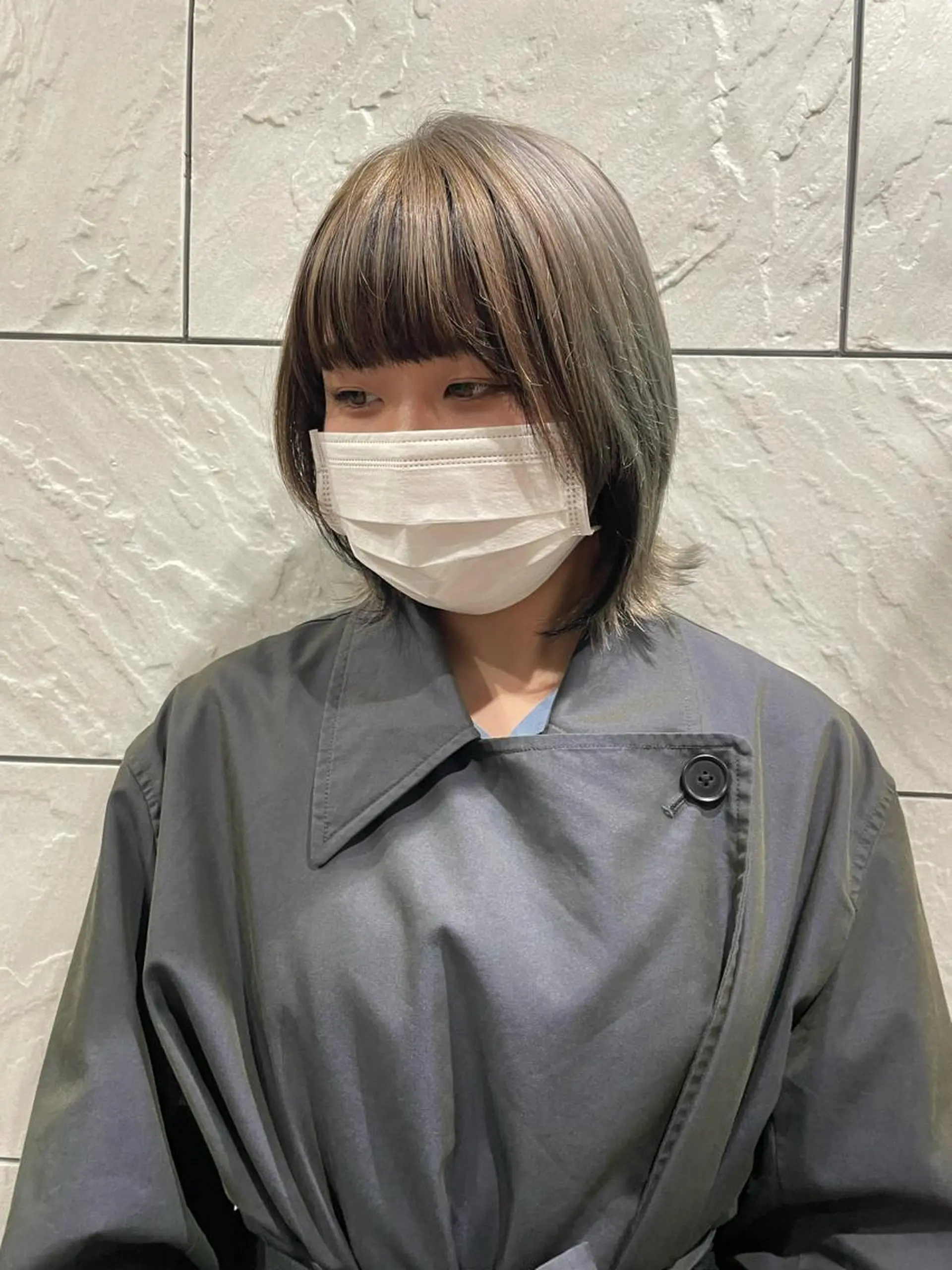 ミディアム ウルフカット 近野 美月のヘアスタイル