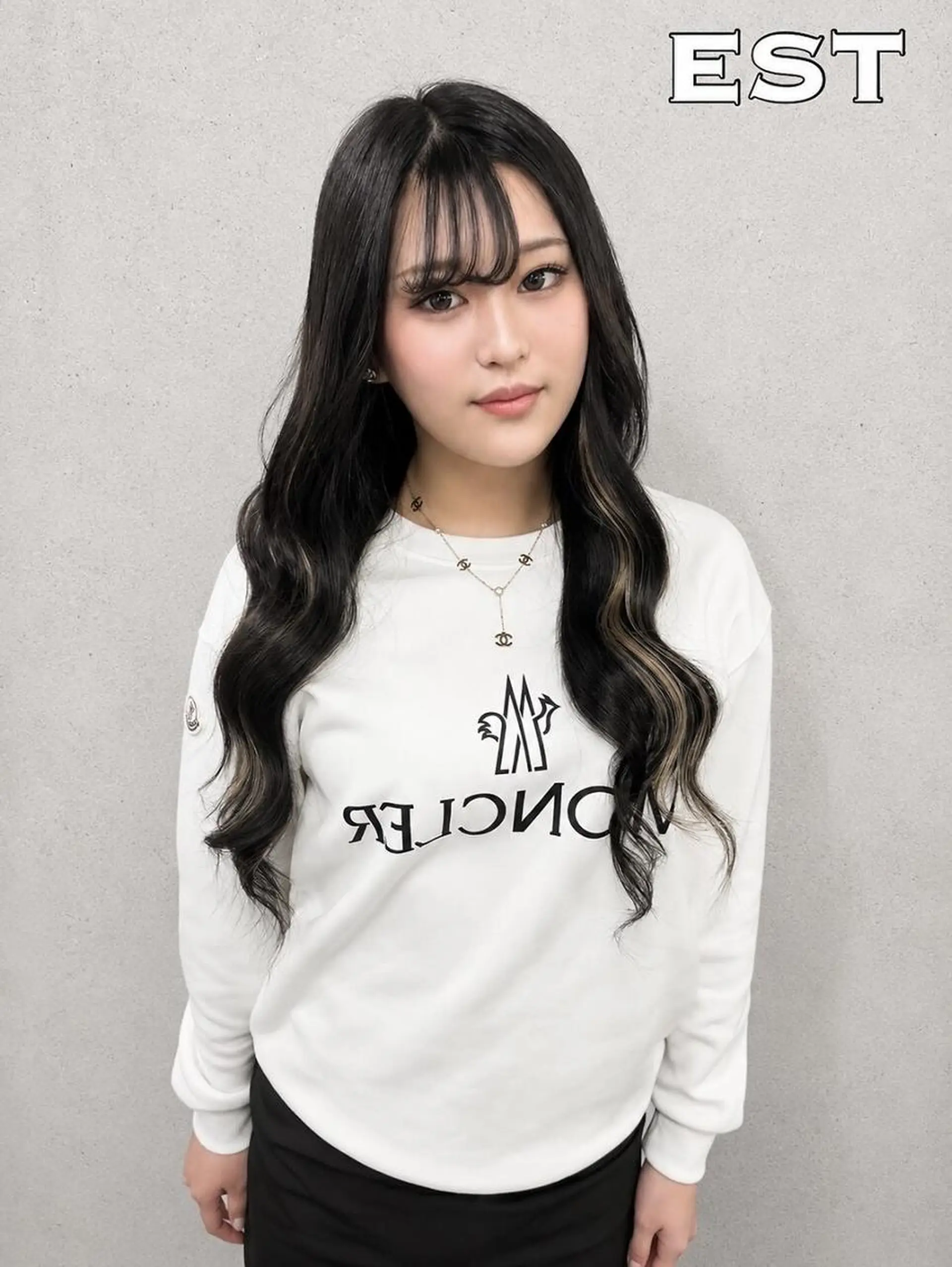カラー ロング シールエクステ バレイヤージュ ベージュカラー 黒髪 ブリーチ ヘアカラー エクステ KAZU TACKYのヘアスタイル