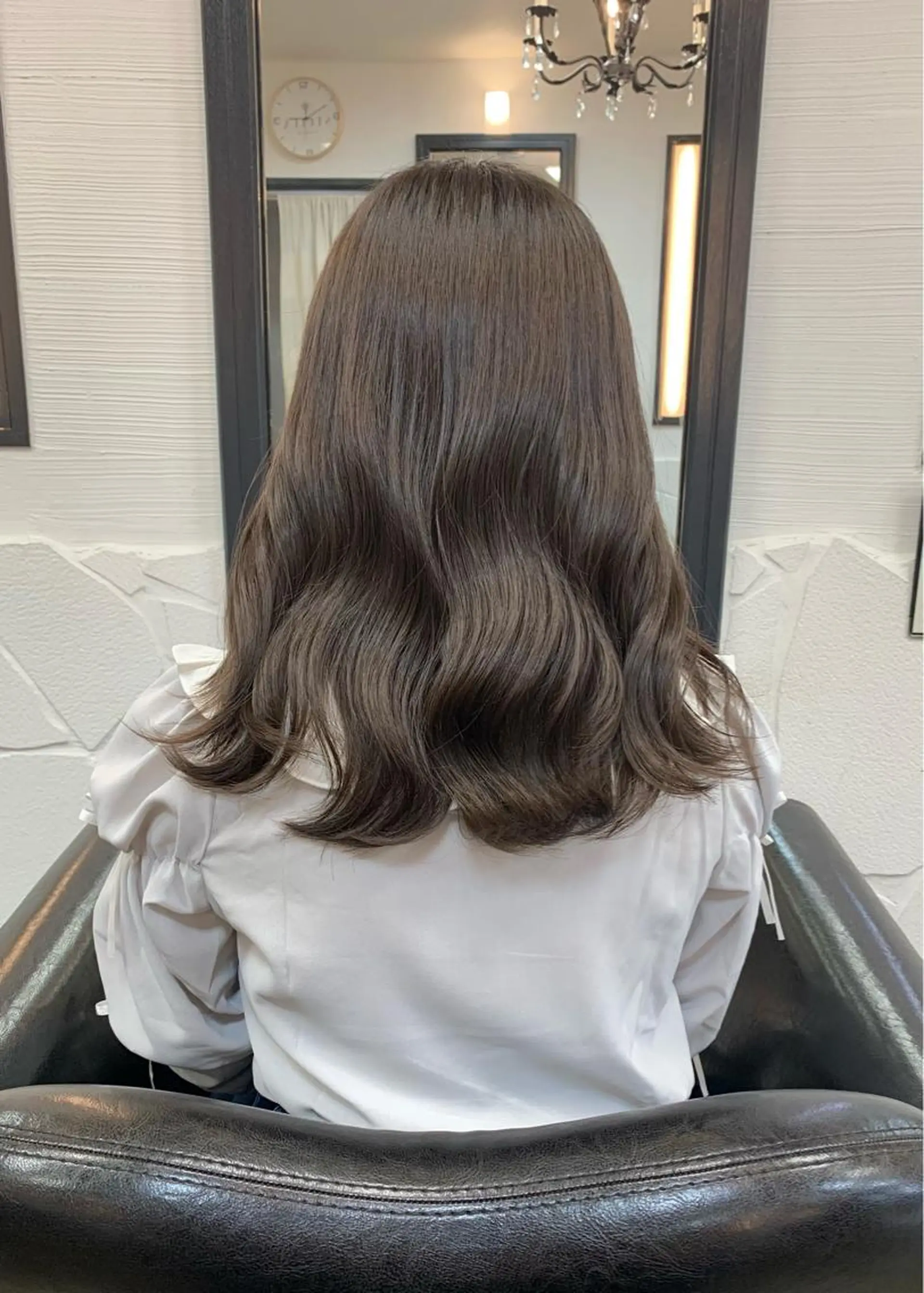 ミディアム カラー ベージュカラー ブリーチ ブリーチなしカラー オリーブベージュ LUMO所属・矢野 晃平のヘアスタイル