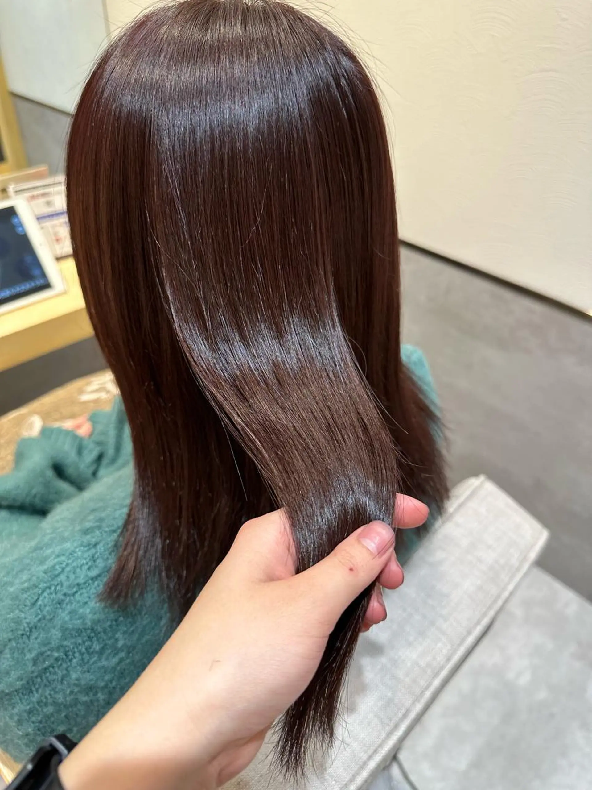 セミロング カラー カット ヘアカラー やまぐち あやみのヘアスタイル
