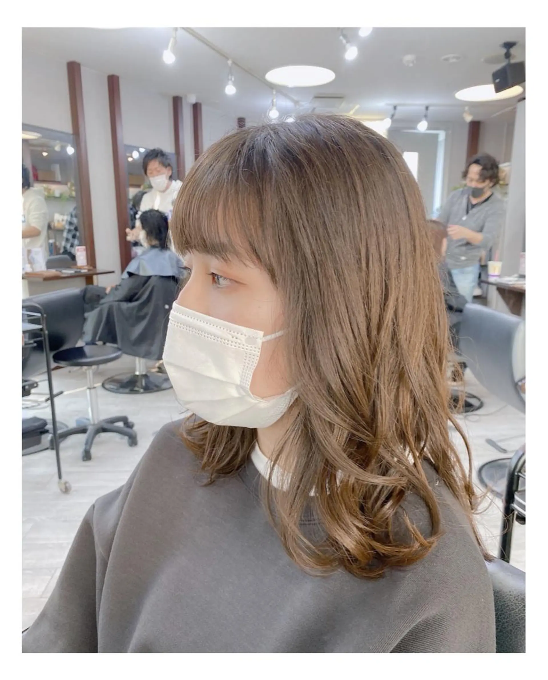 セミロング カラー アッシュ アッシュグレー アッシュグレージュ グレージュ カット ヘアカラー トリートメント ＊横浜駅＊ 金子 誠也のヘアスタイル