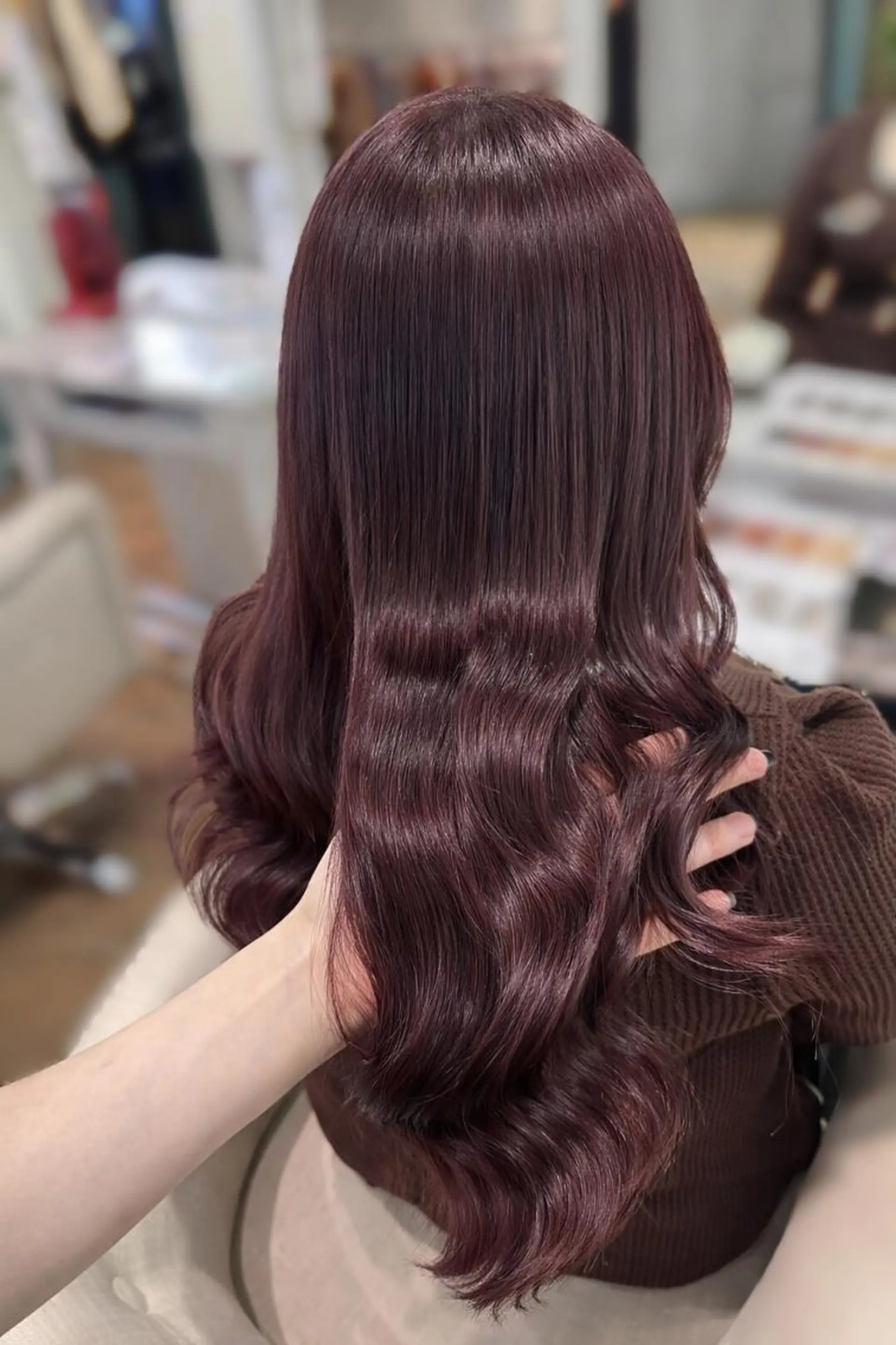 ロング Mirashy 成田のヘアスタイル