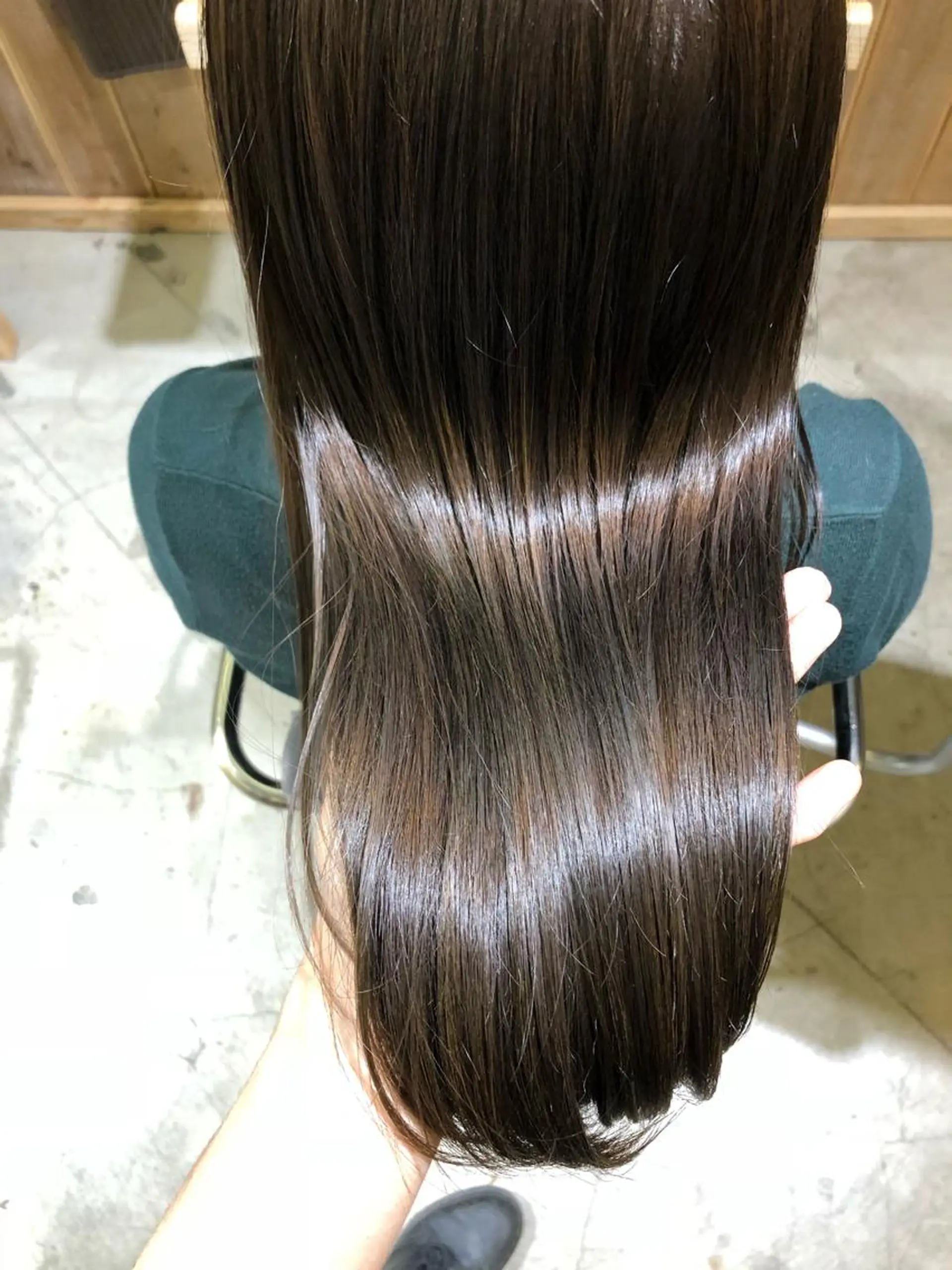 セミロング アッシュ アッシュブラウン ヘアカラー トリートメント 舘野 太嘉宏のヘアスタイル