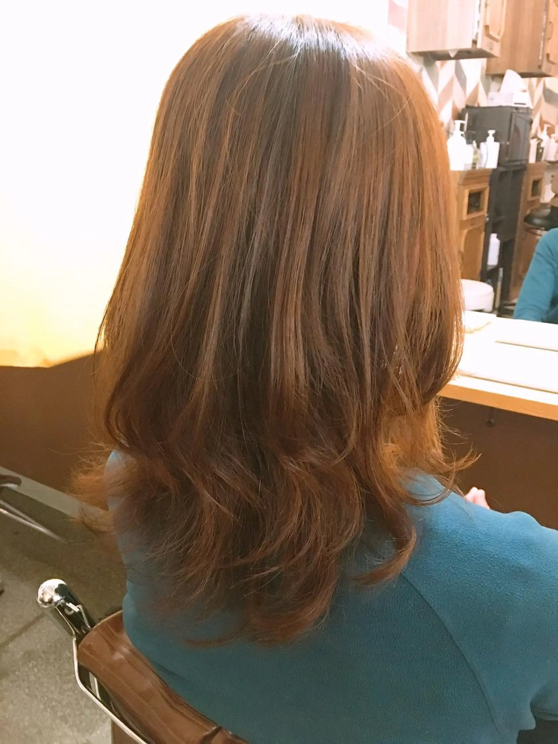 セミロング パーマ ai 浅草橋のヘアスタイル