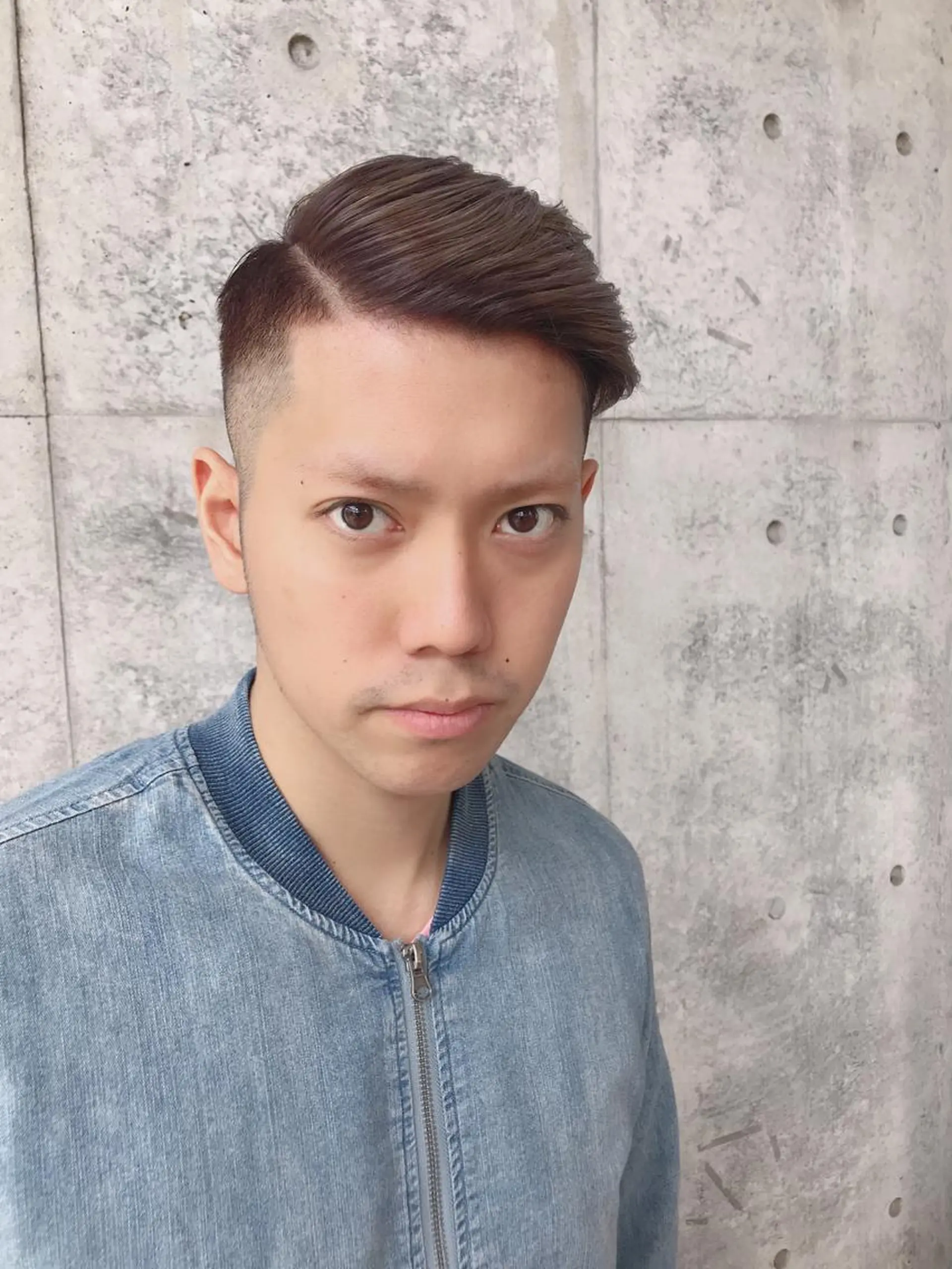 カラー メンズ 及川 光のヘアスタイル