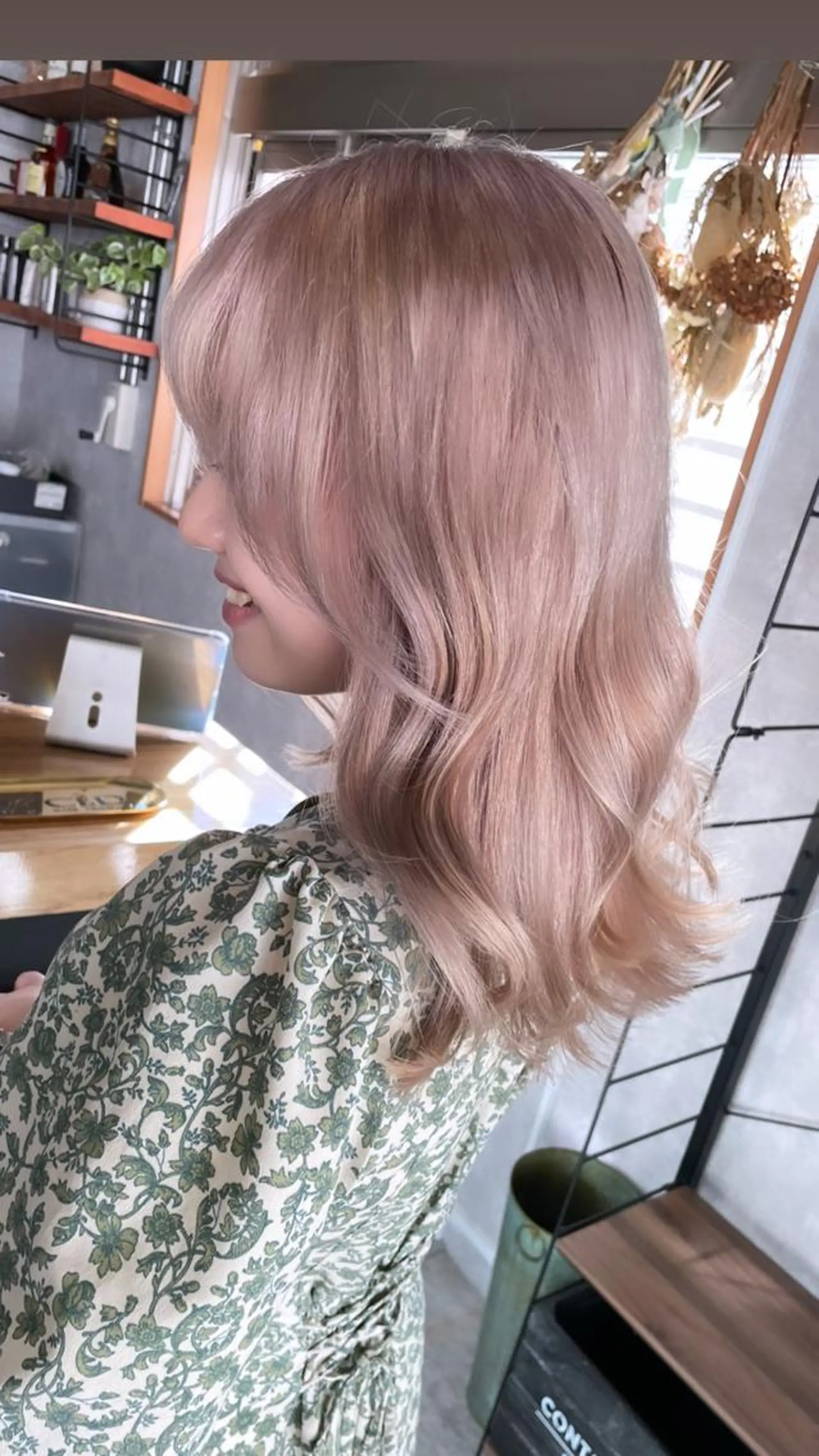 セミロング アッシュ 韓国風カラー ボブ ハイライト 韓国風ヘア andKおもろまち店 艶ダブルカラー✨のヘアスタイル