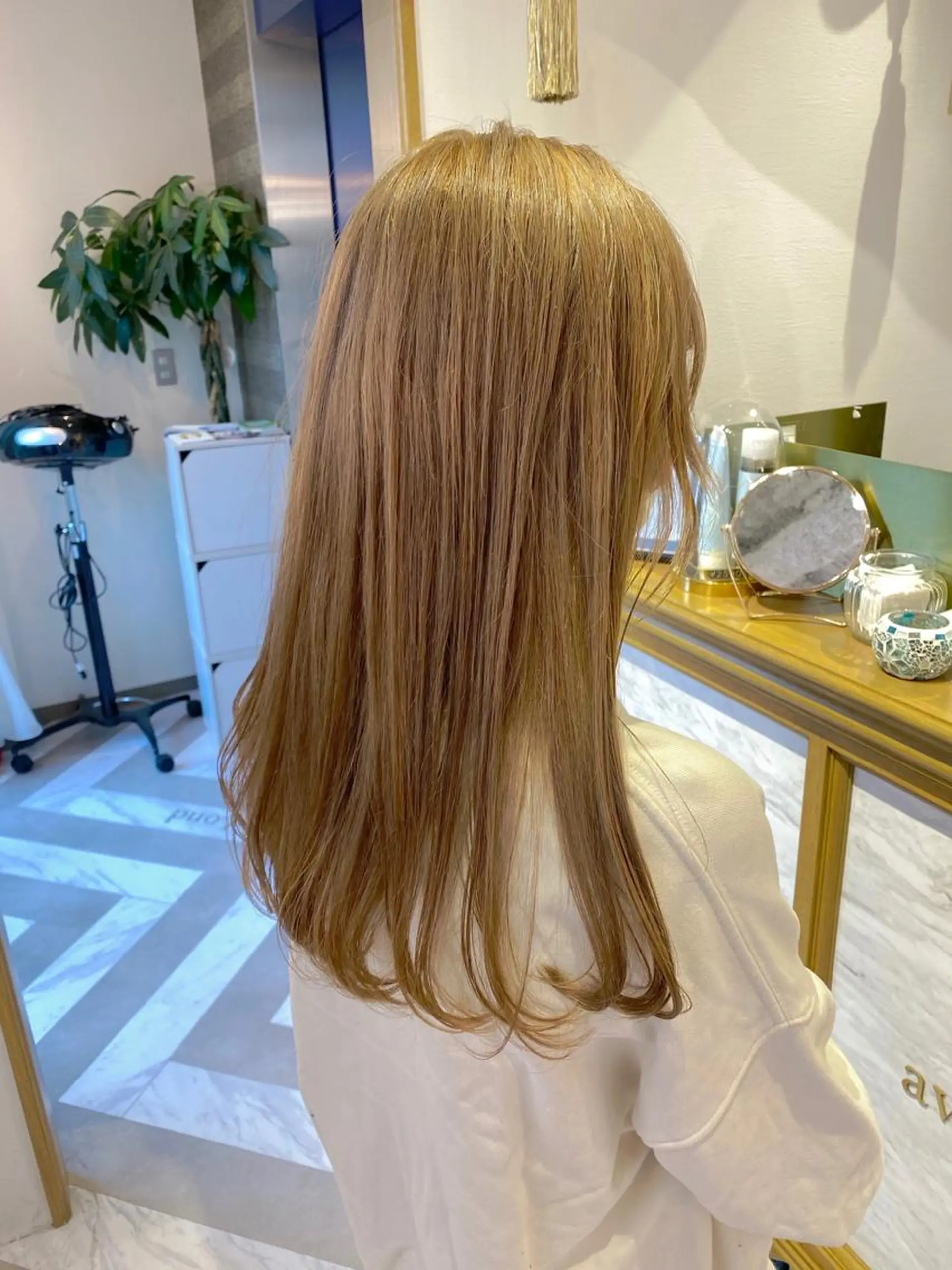 ロング ヘアカラー トリートメント レイヤーカット /透明感カラー西田のヘアスタイル