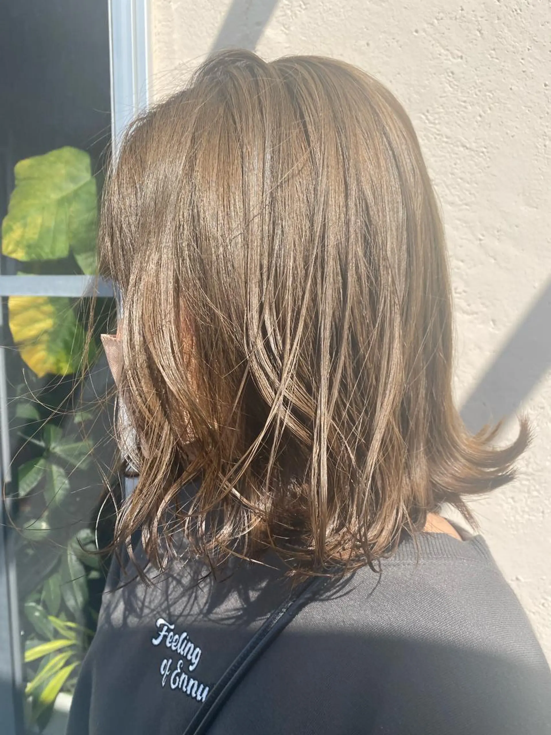 ミディアム M. YURIのヘアスタイル