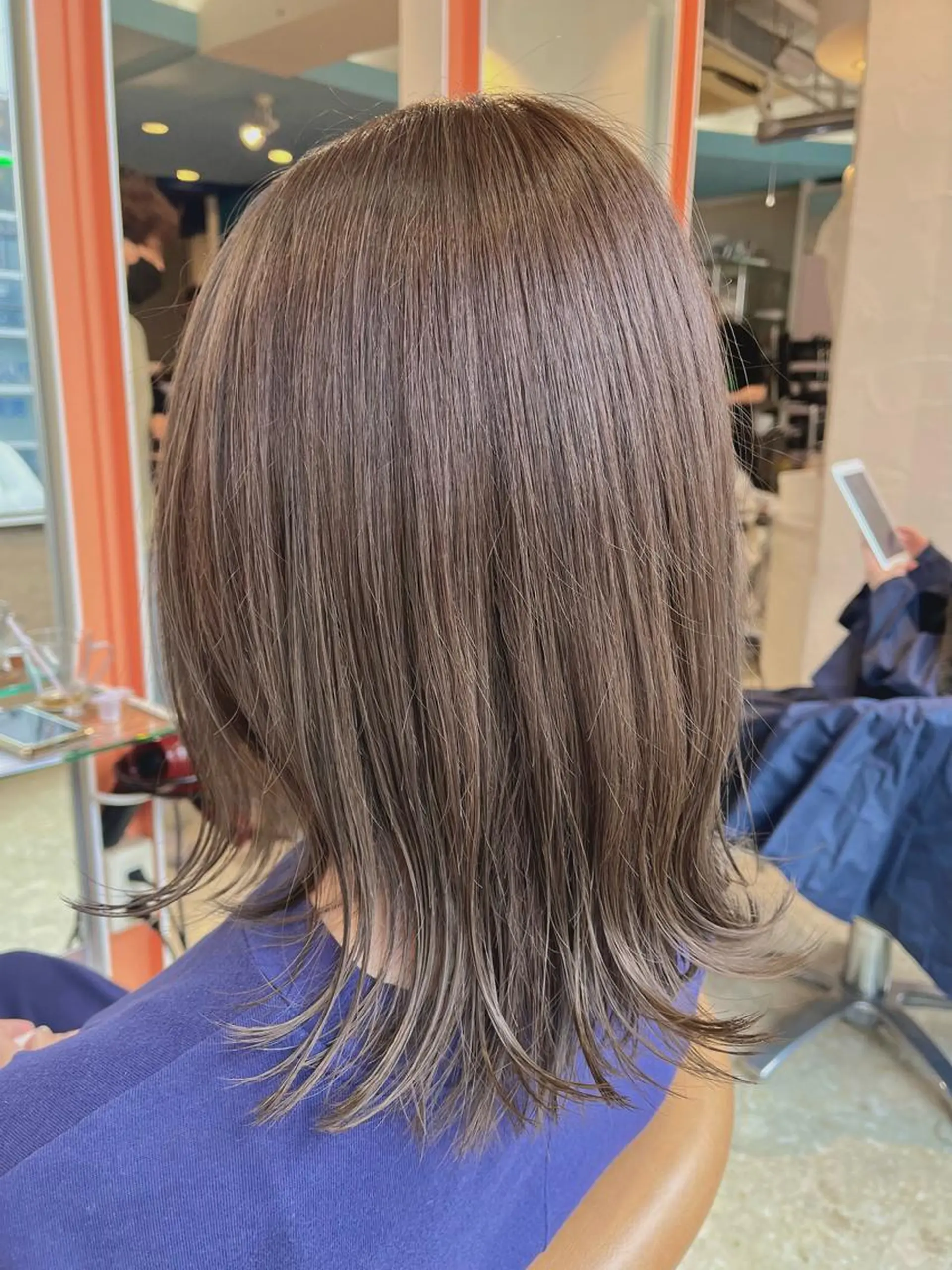 ミディアム カラー グレージュ カット ヘアカラー トリートメント うしだ かおるのヘアスタイル