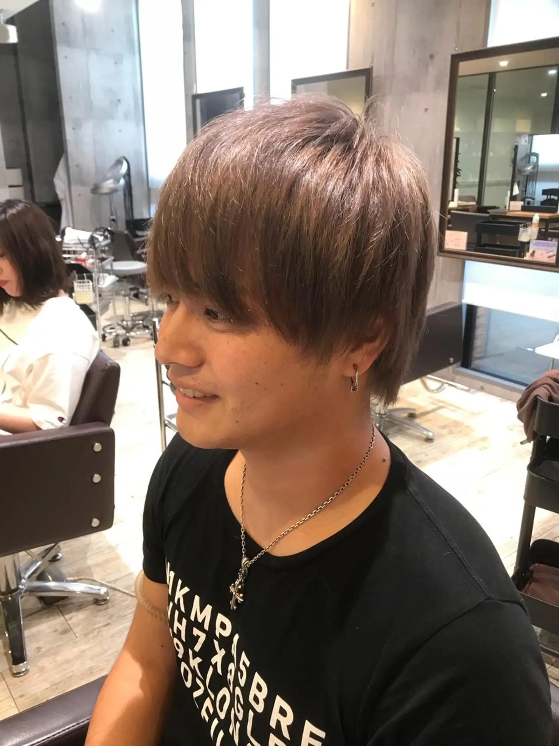 ミディアム カラー パーマ ヘアアレンジ メンズ キッズ ネイル マツエク・マツパ メンズブリーチ ブリーチ ヘアカラー トリートメント EnBlesS西宮 マンツーマン神道有基のヘアスタイル