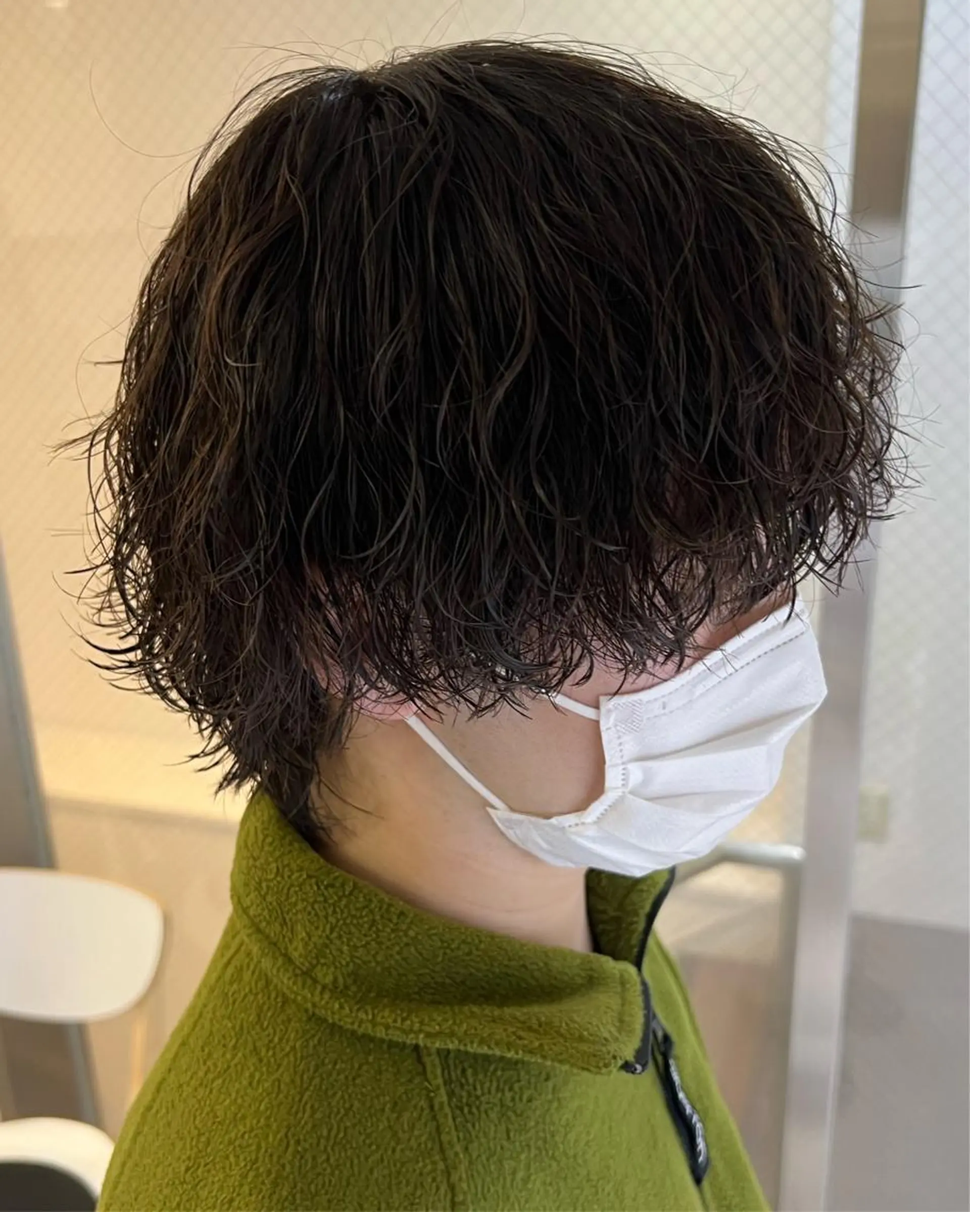 ミディアム カラー パーマ ヘアアレンジ メンズ キッズ ネイル マツエク・マツパ アイブロウ ミディアムパーマ メンズパーマ 刈り上げ 波巻きパーマ メンズウルフカット カット パーマ トリートメント ショートヘア原宿 fifth コシのヘアスタイル
