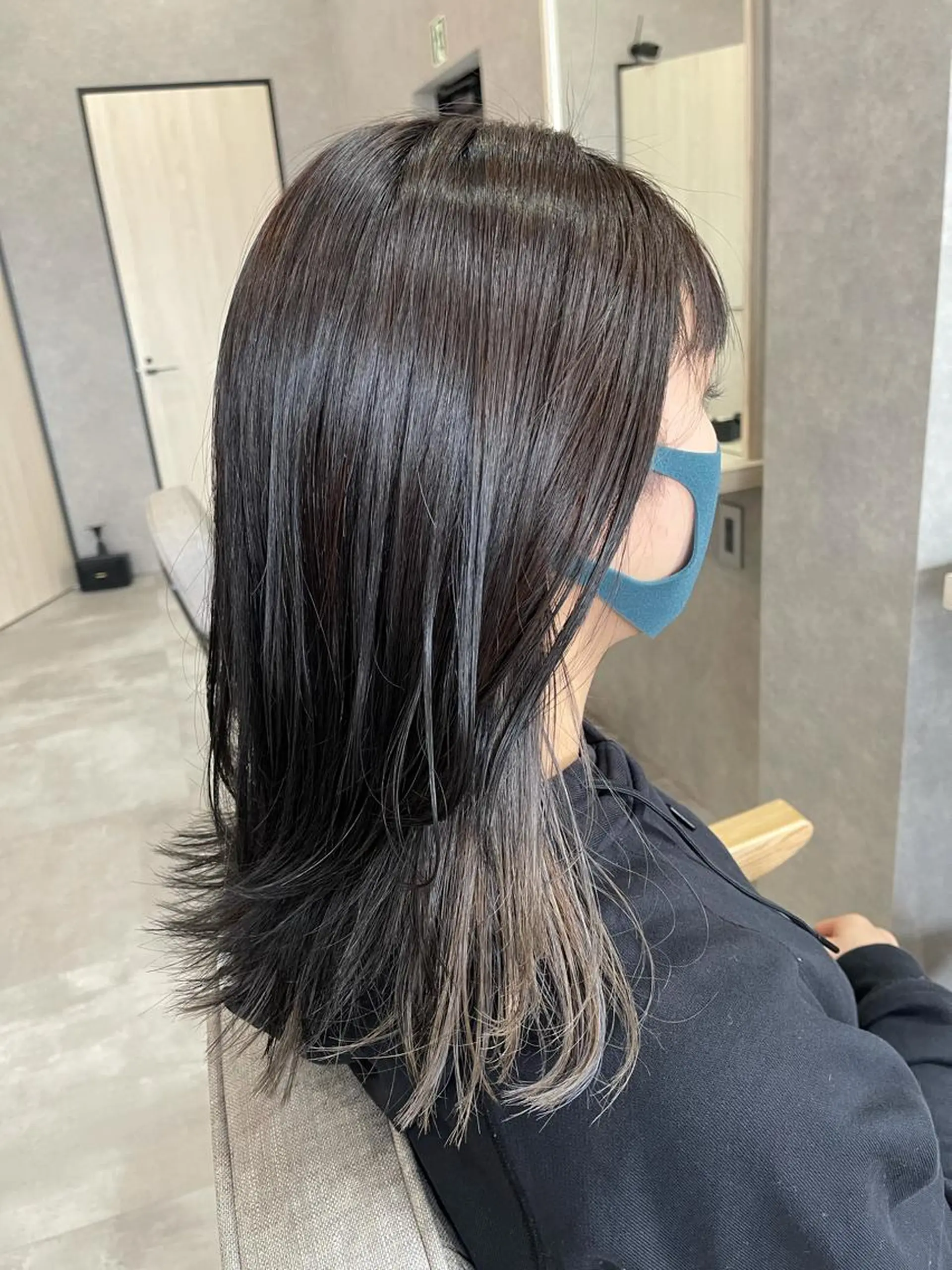 ミディアム カラー カット ヘアカラー トリートメント 一ノ瀬 暁のヘアスタイル