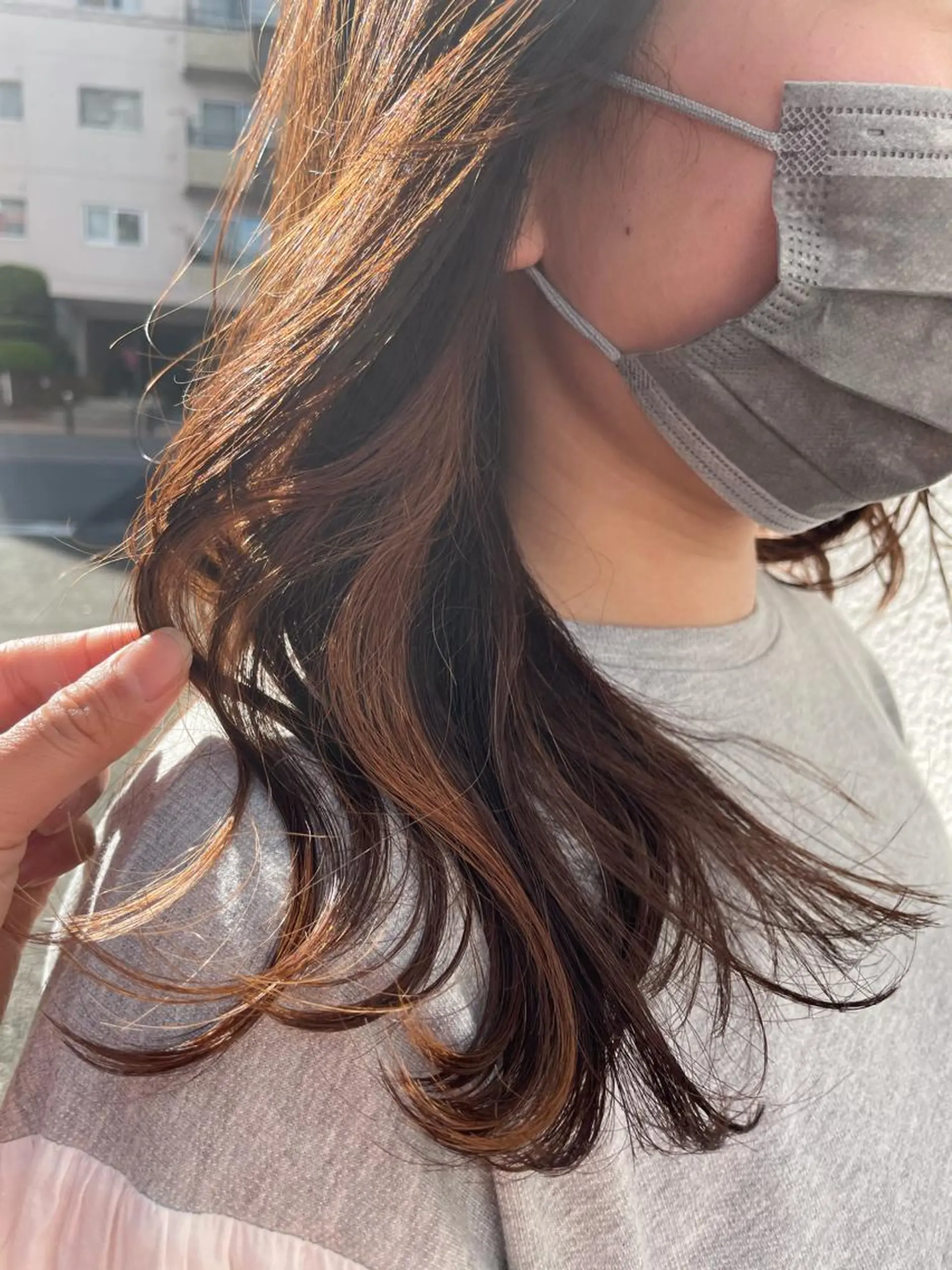 ミディアム カラー イヤリングカラー ハイライトカラー インナーカラー ハイライト ヘアカラー 髪質改善縮毛矯正/暖 色カラー/ウエダカナのヘアスタイル