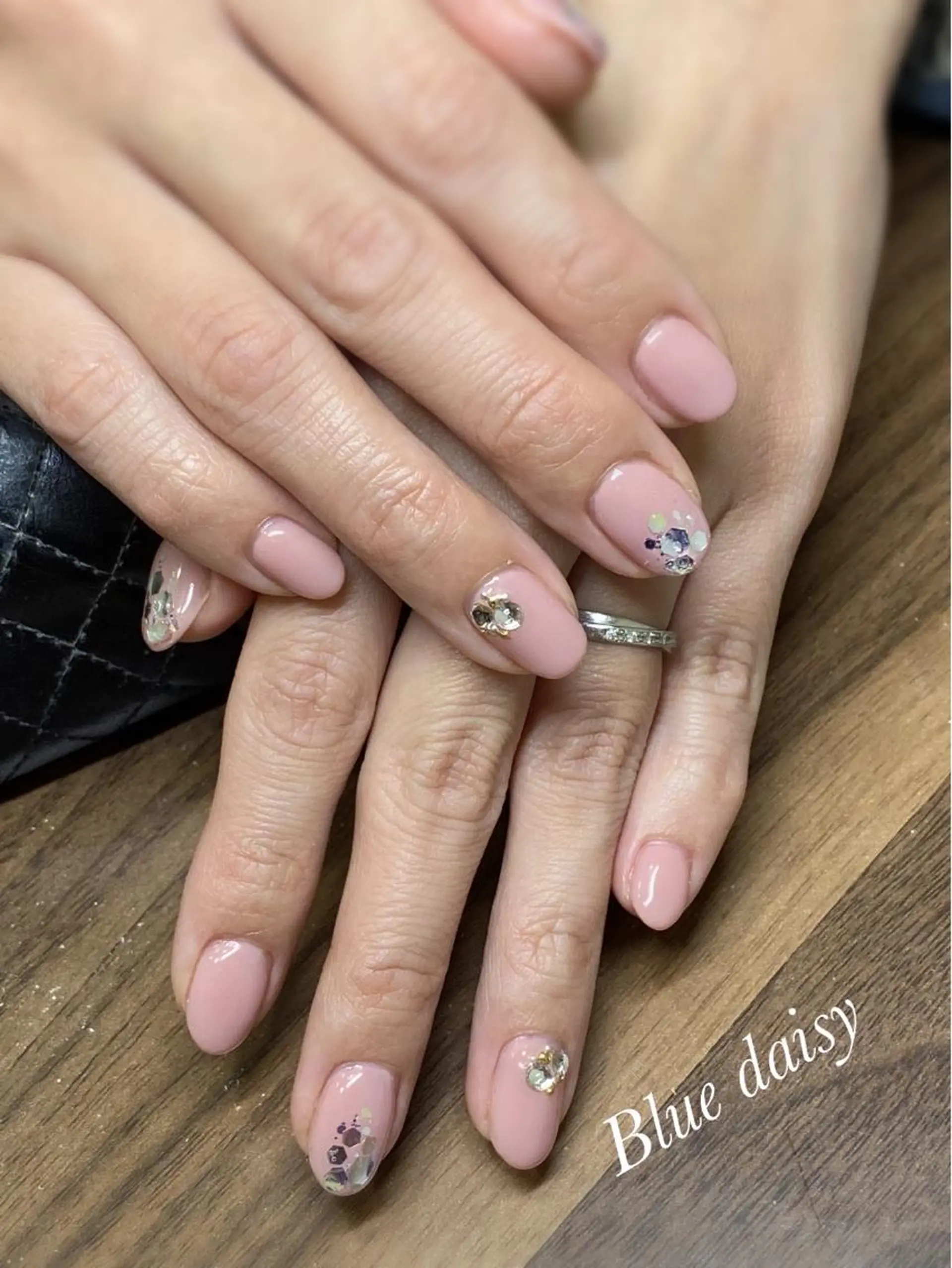 ネイル Blue daisy 栄本店のネイルデザイン