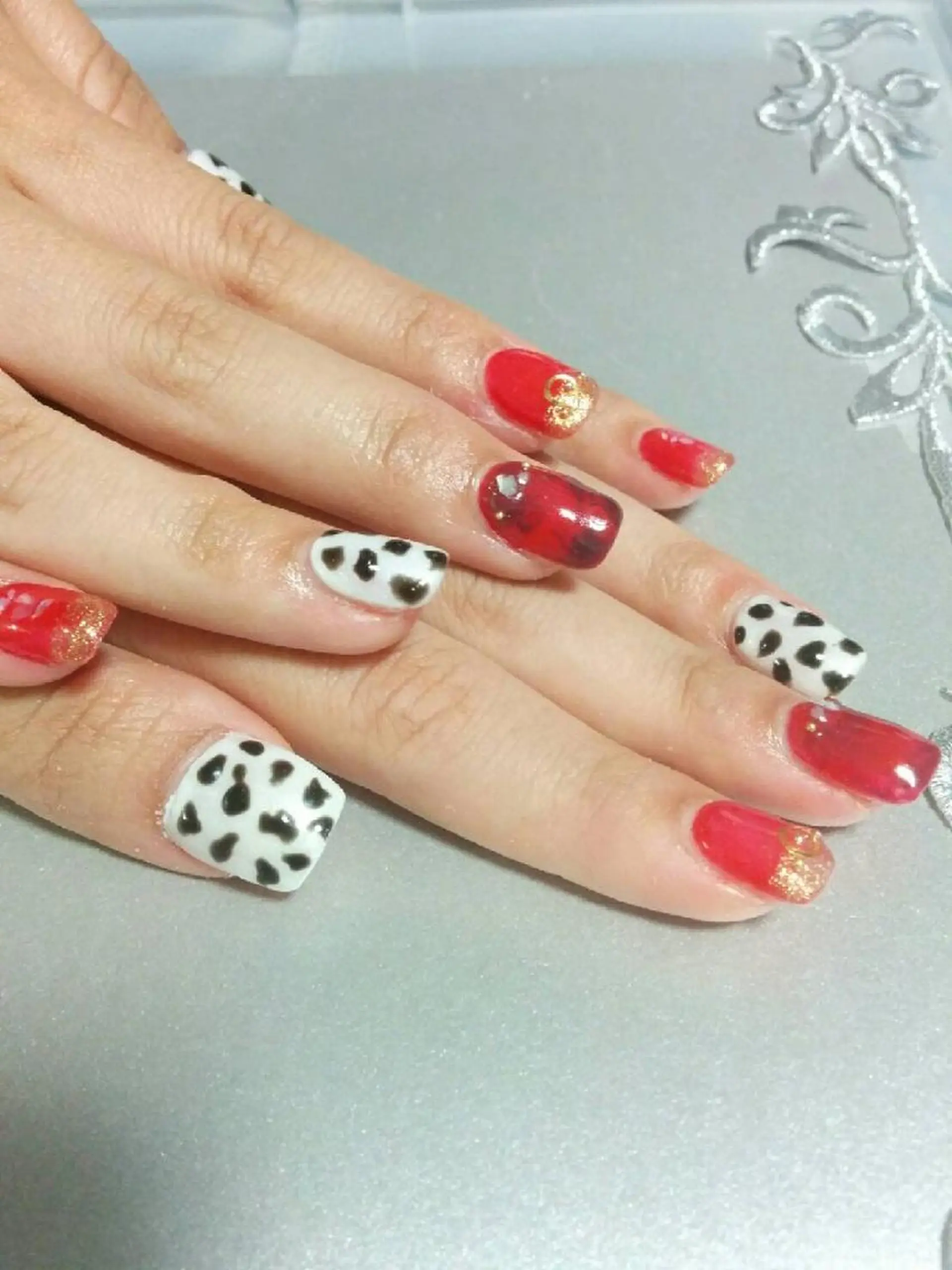 ネイル エステとネイル ローズコンフォートのネイルデザイン