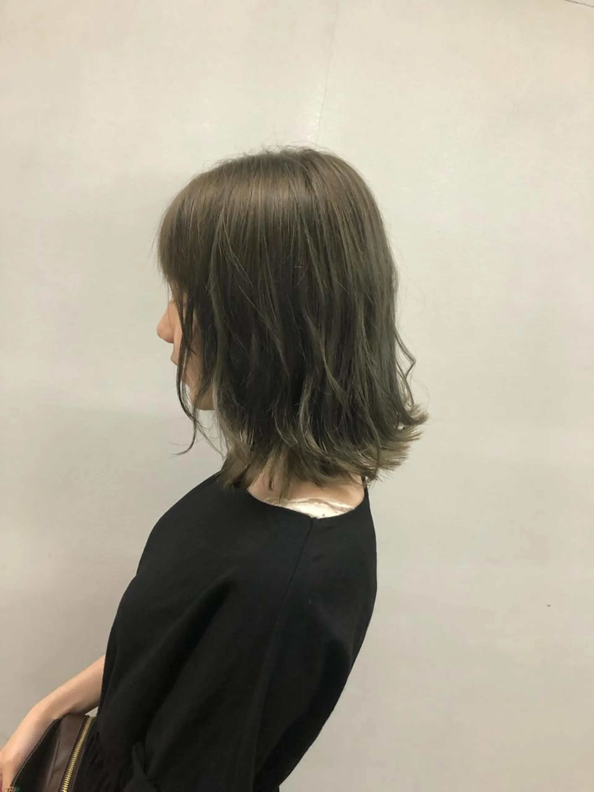 ショート カラー ブリーチ 東條 克義のヘアスタイル