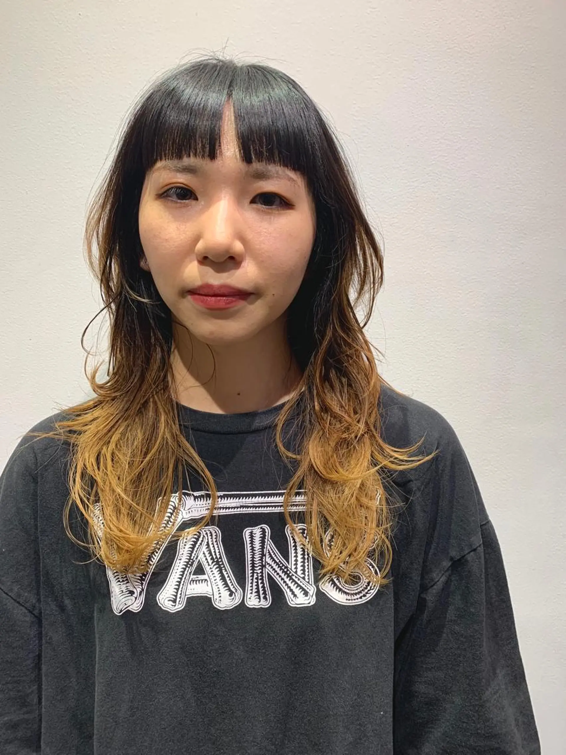 ミディアム カラー ウルフカット カット トリートメント hiro【沿線で叶う 似合わせhair】のヘアスタイル