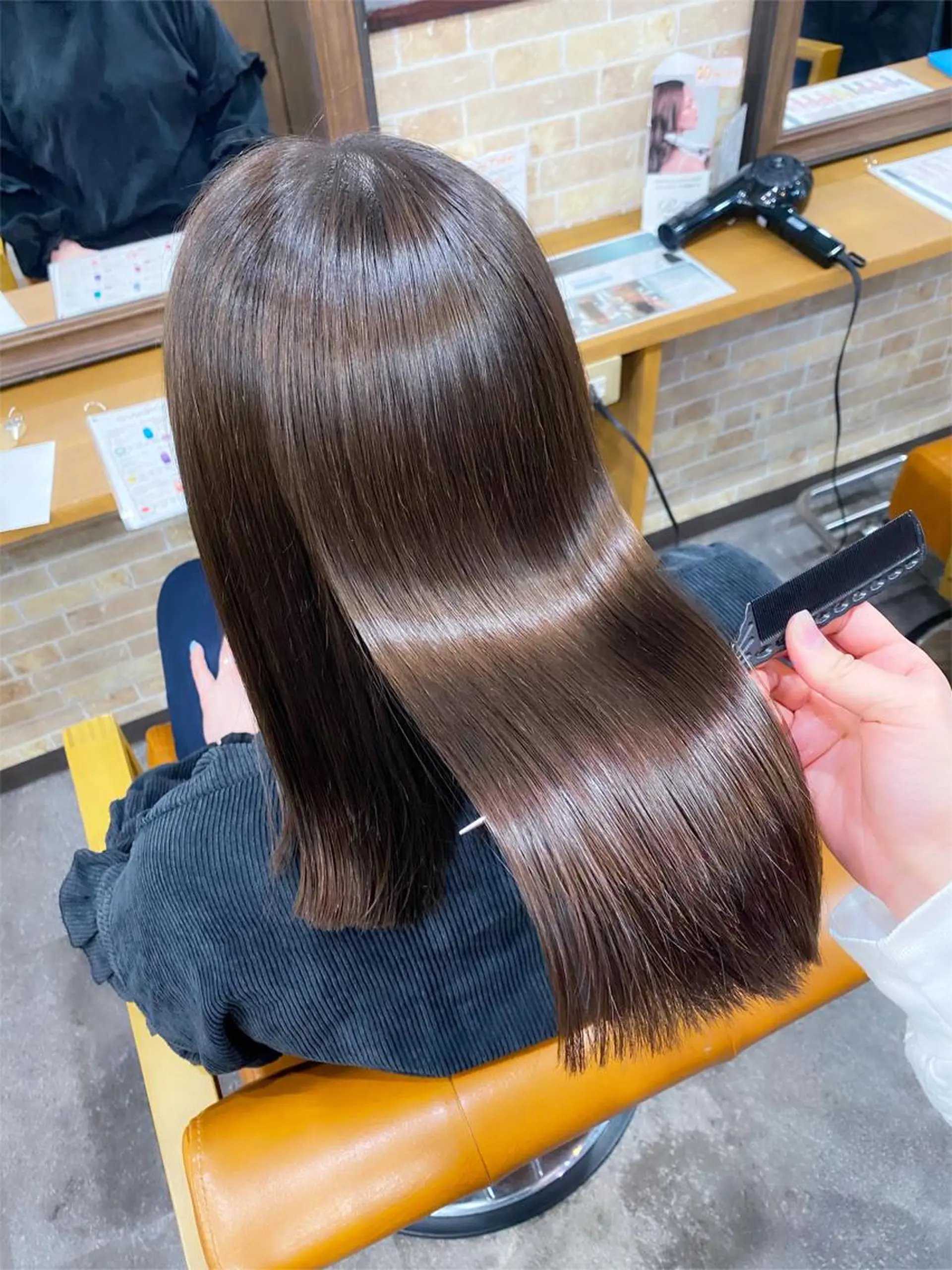 セミロング 美髪ヘア 🤍erikaのヘアスタイル