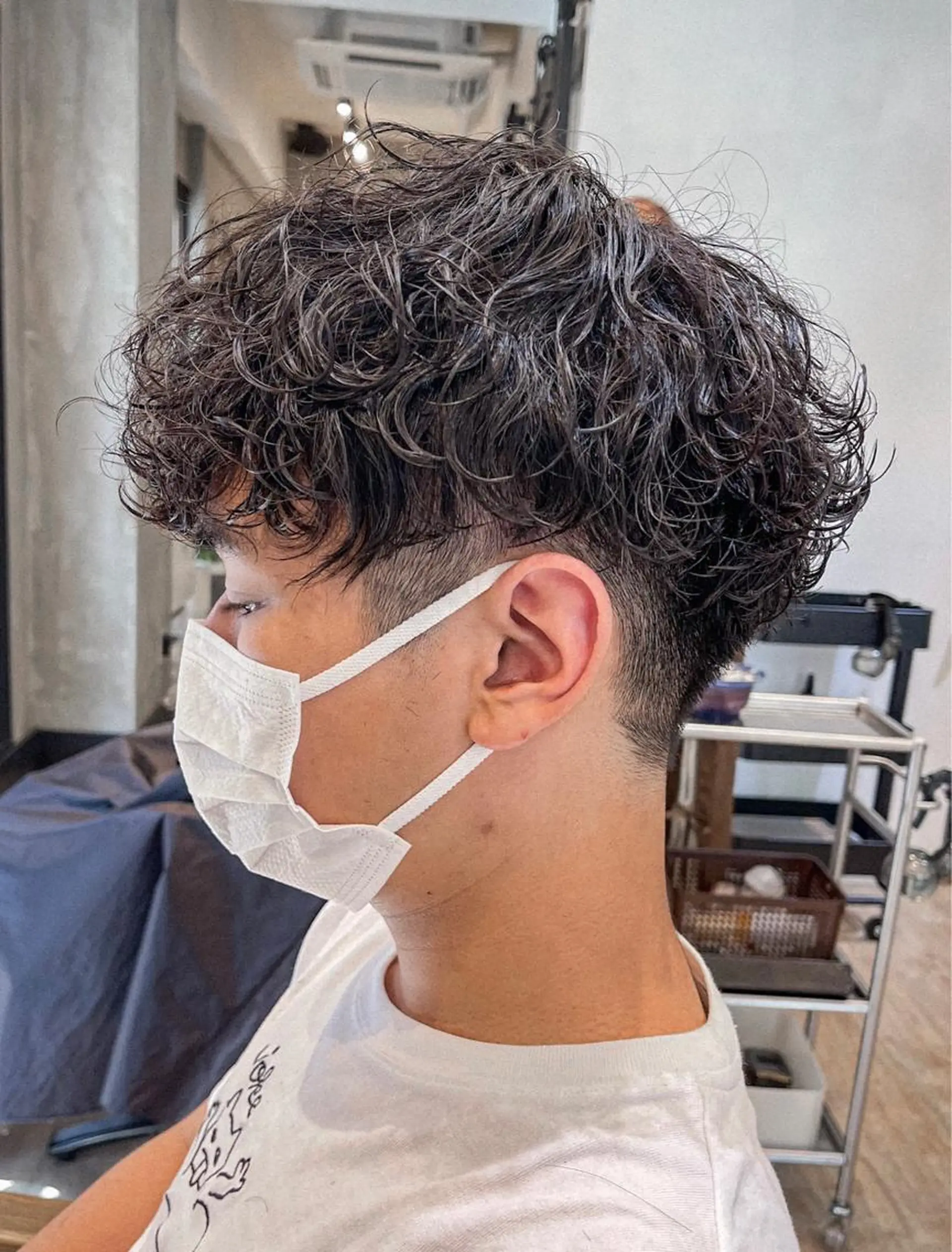 ショート パーマ メンズ フェードカット マッシュ メンズパーマ スキンフェード メンズツイストパーマ カット パーマ トリートメント ヘアセット 新宿メンズ専門 モテ清潔感パーマ特化のヘアスタイル