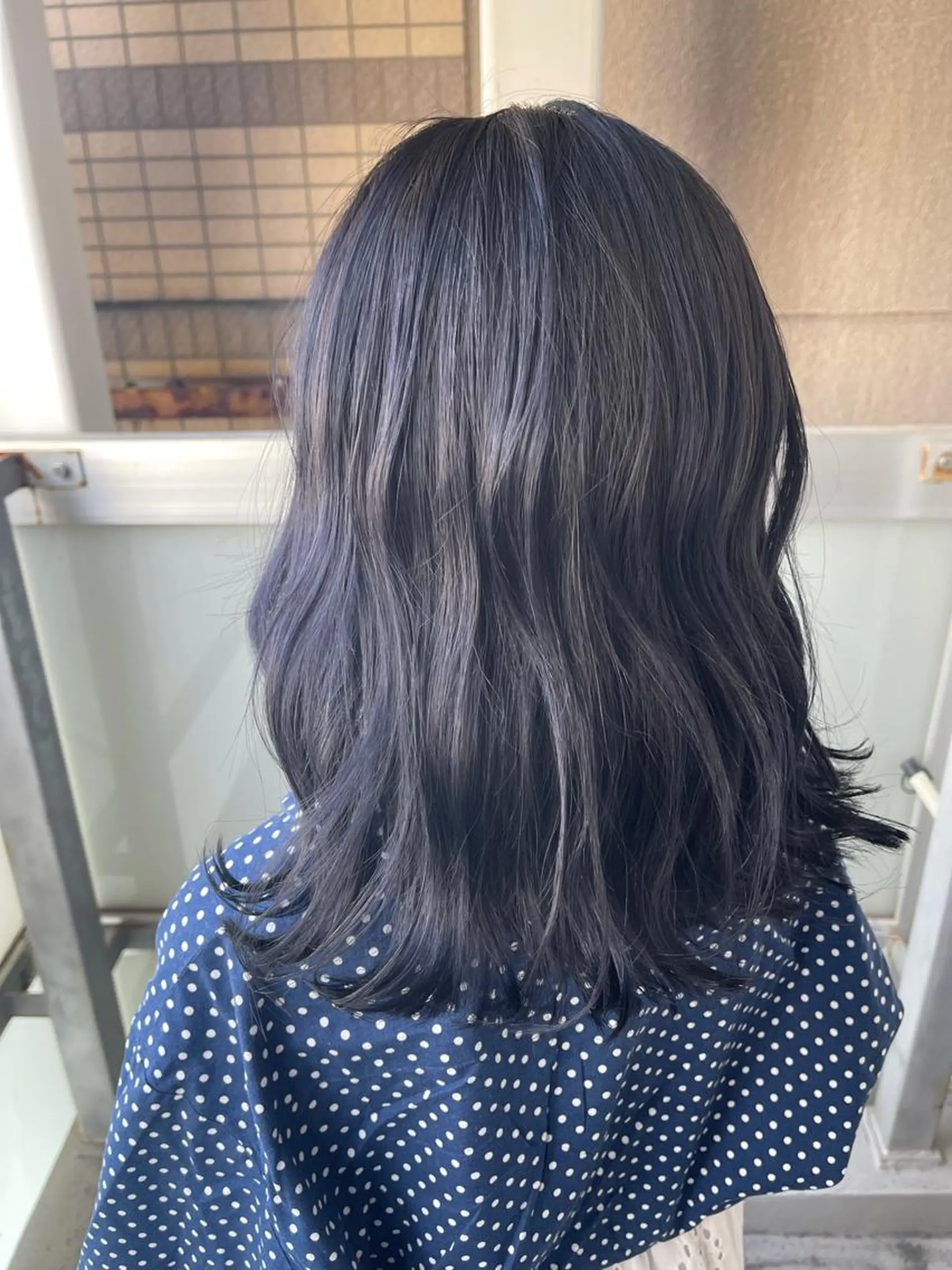 ミディアム カラー 岩谷/ブリーチ 🪽透明感カラーのヘアスタイル