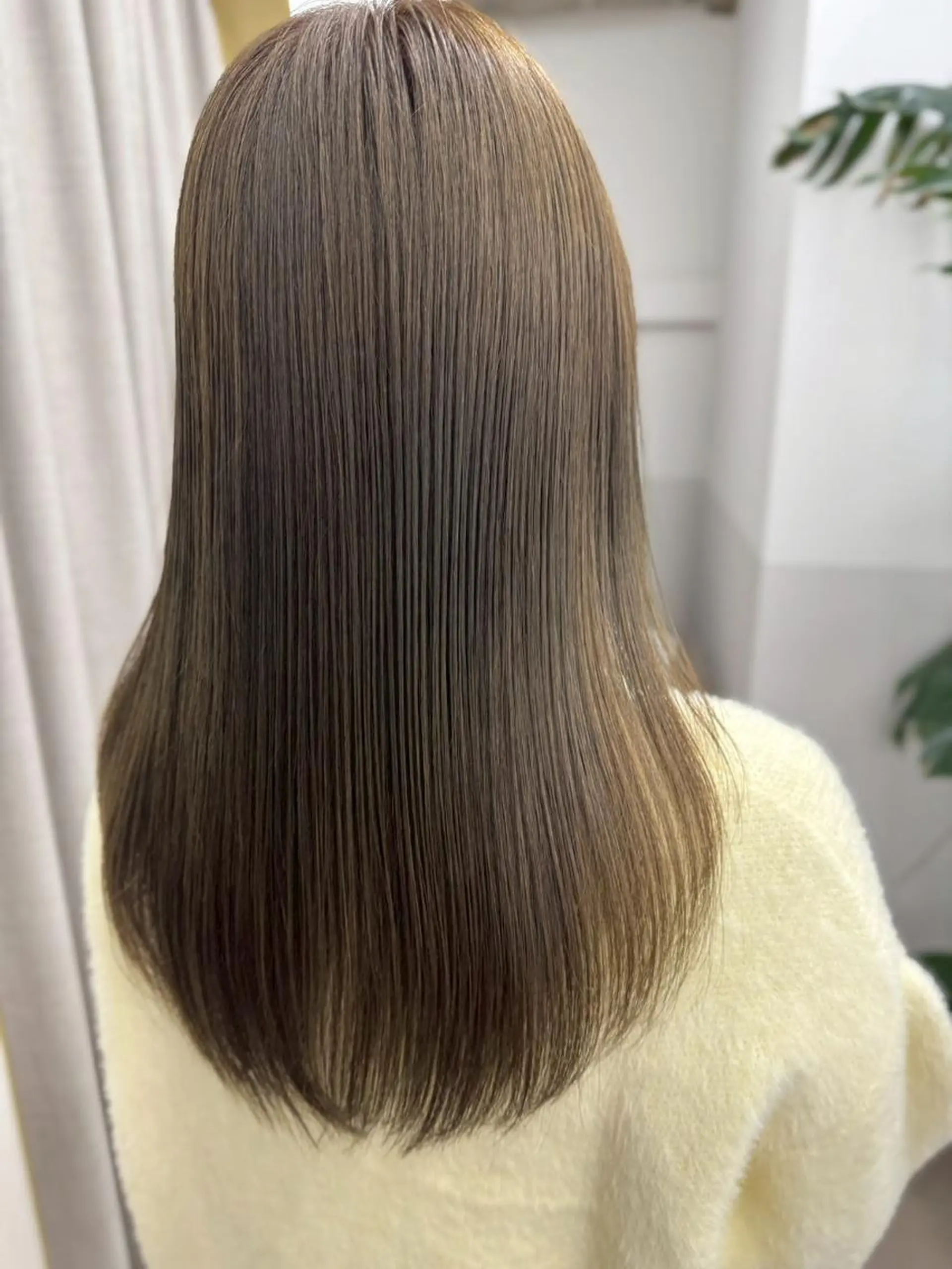 セミロング カラー ショートボブ セミロングパーマ バレイヤージュ ベージュカラー ブリーチ カット ヘアカラー トリートメント newi hauoli札幌駅前のヘアスタイル