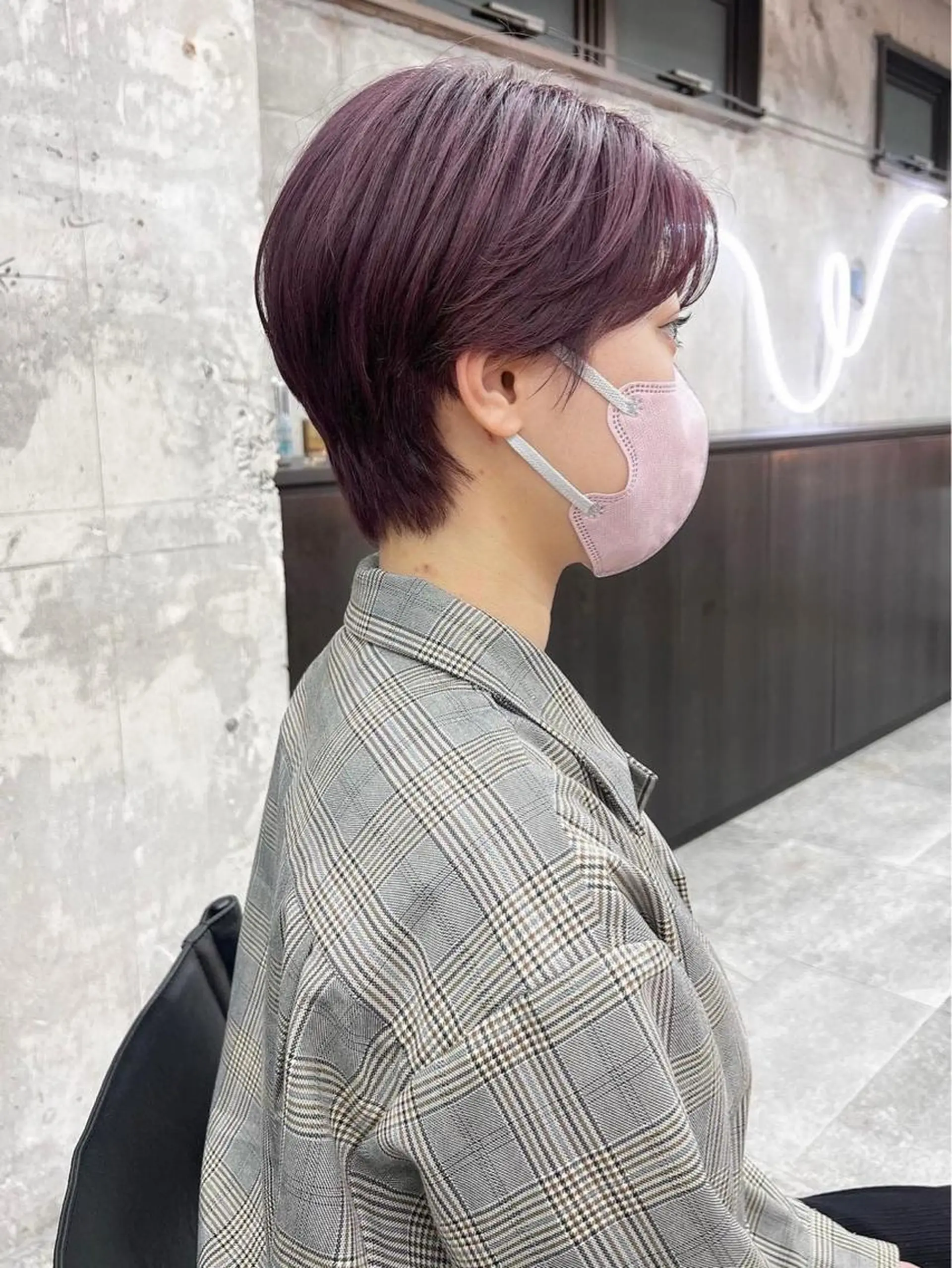 ショート ヘアカラー 鈴木瑛里／ブロンド ベージュ／男女のヘアスタイル