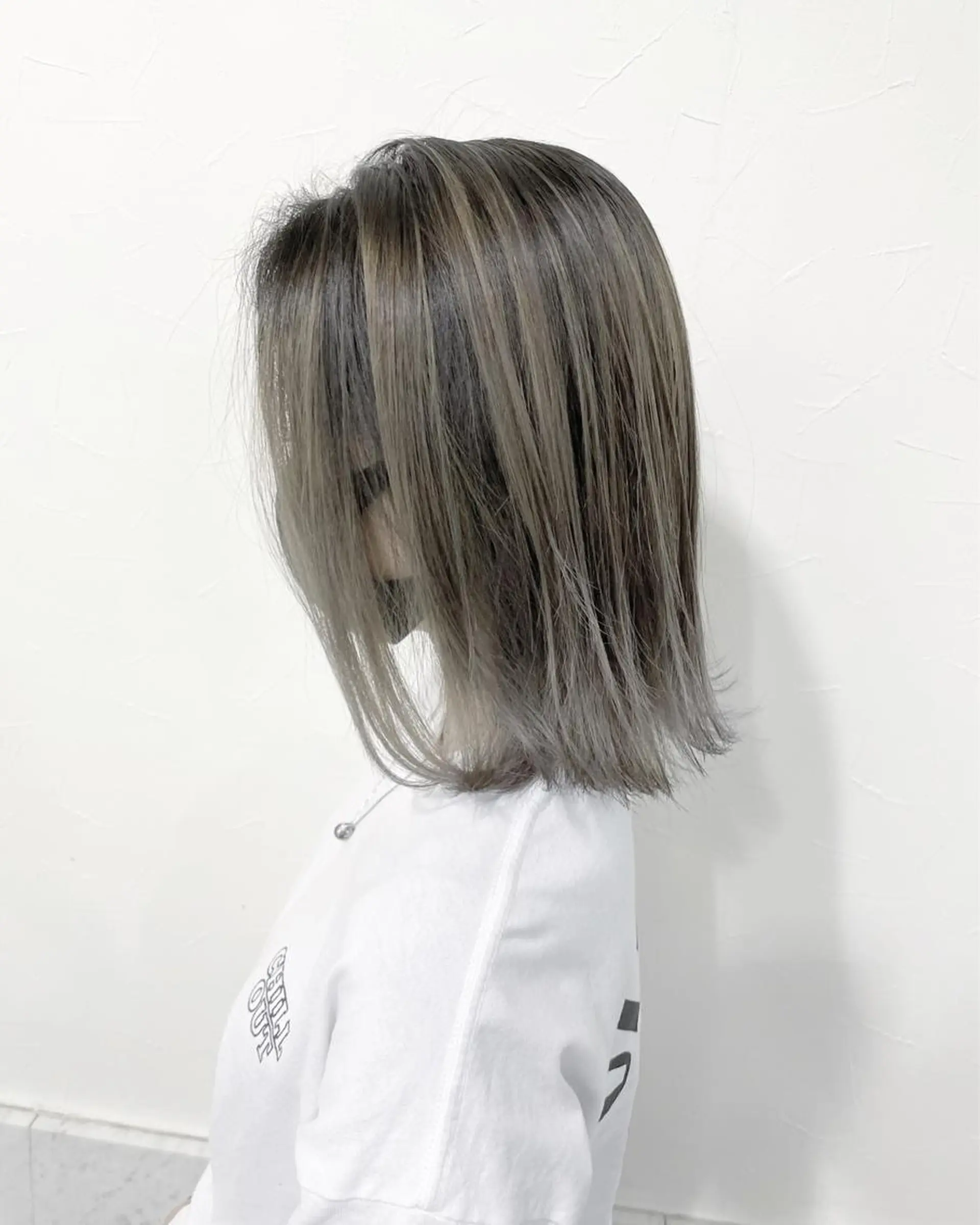 ミディアム カラー バレイヤージュ ブリーチ レイヤーカット MERu/高橋裕之 /レイヤー/艶カラーのヘアスタイル