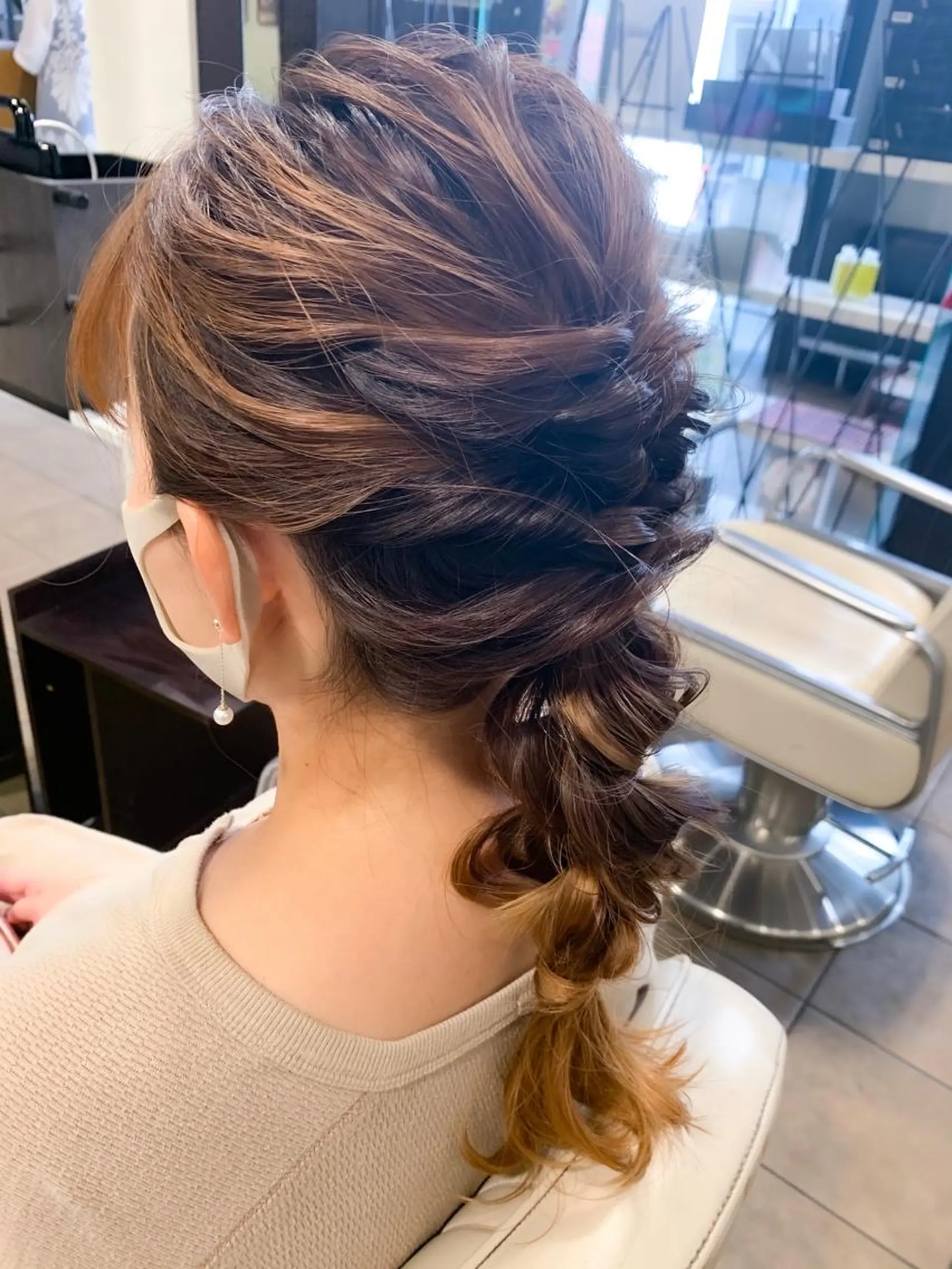 セミロング ヘアアレンジ Uni.所属・地毛風ストレート/ 髪質改善/榎本流行のヘアスタイル