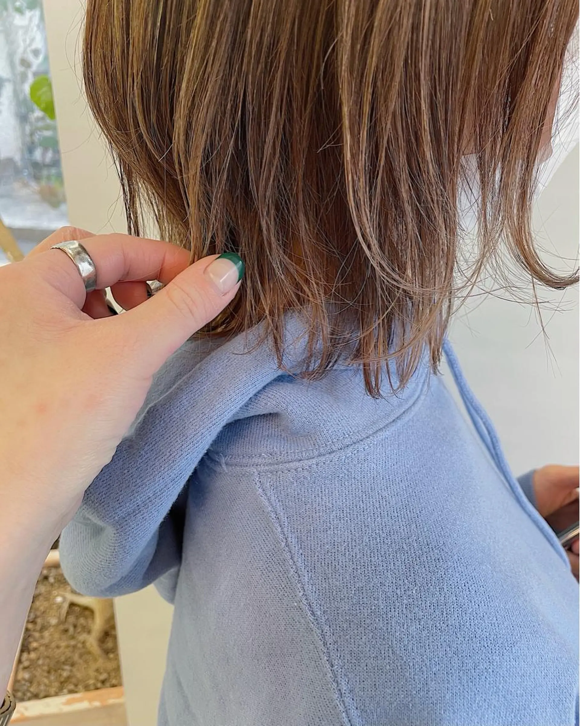 ミディアム カラー ハイライトカラー ハイトーンカラー ハイライト カット ヘアカラー 齋藤 咲のヘアスタイル